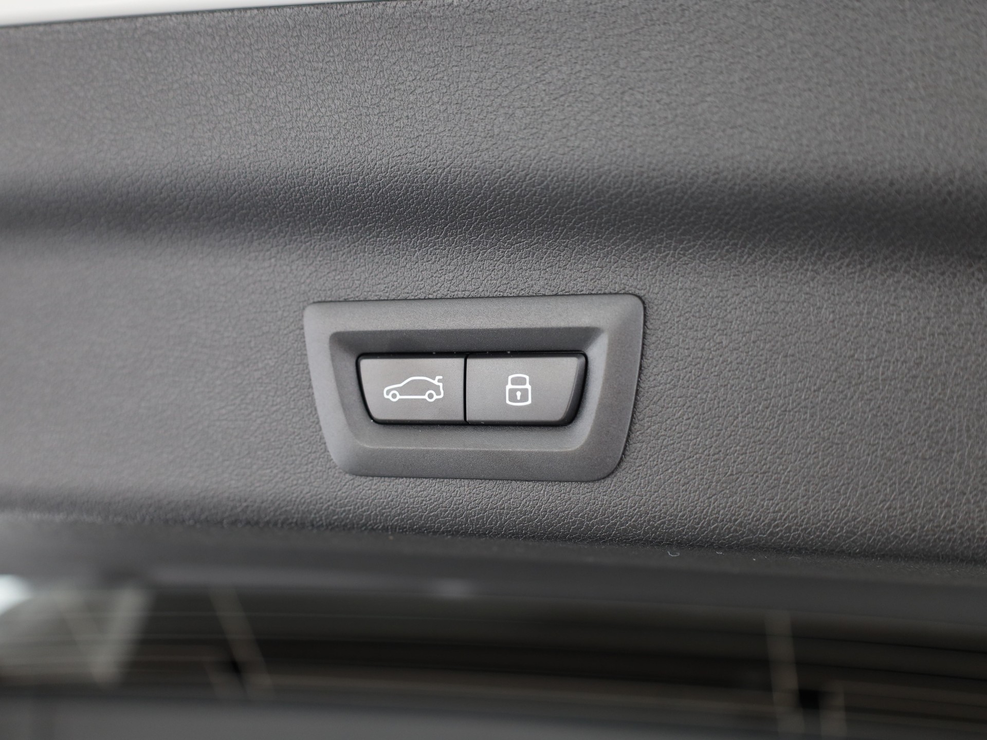 BMW iX1 U11 30 xDrive-image-8