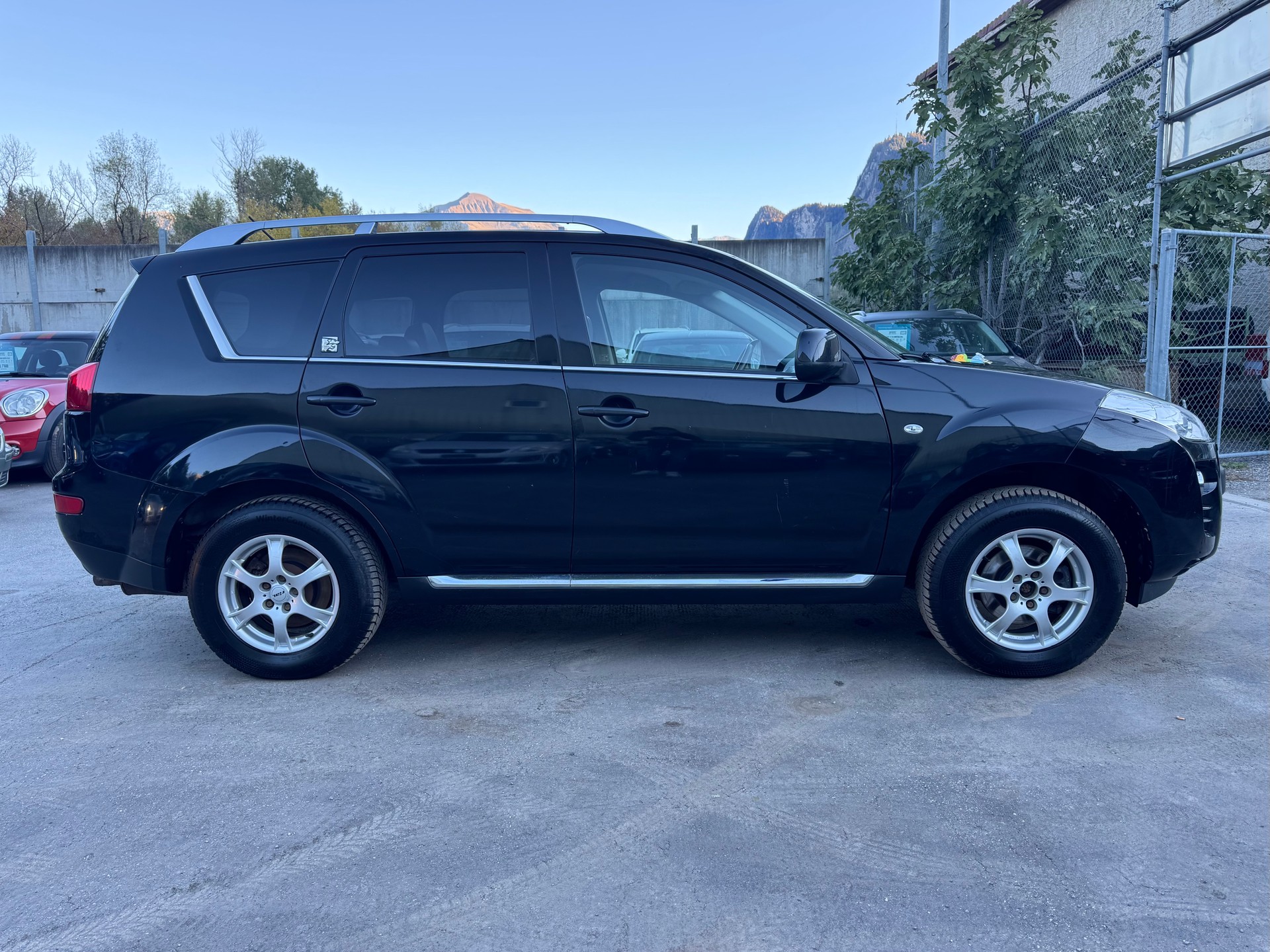 PEUGEOT 4007 2.2 HDi Dynamic-image-2