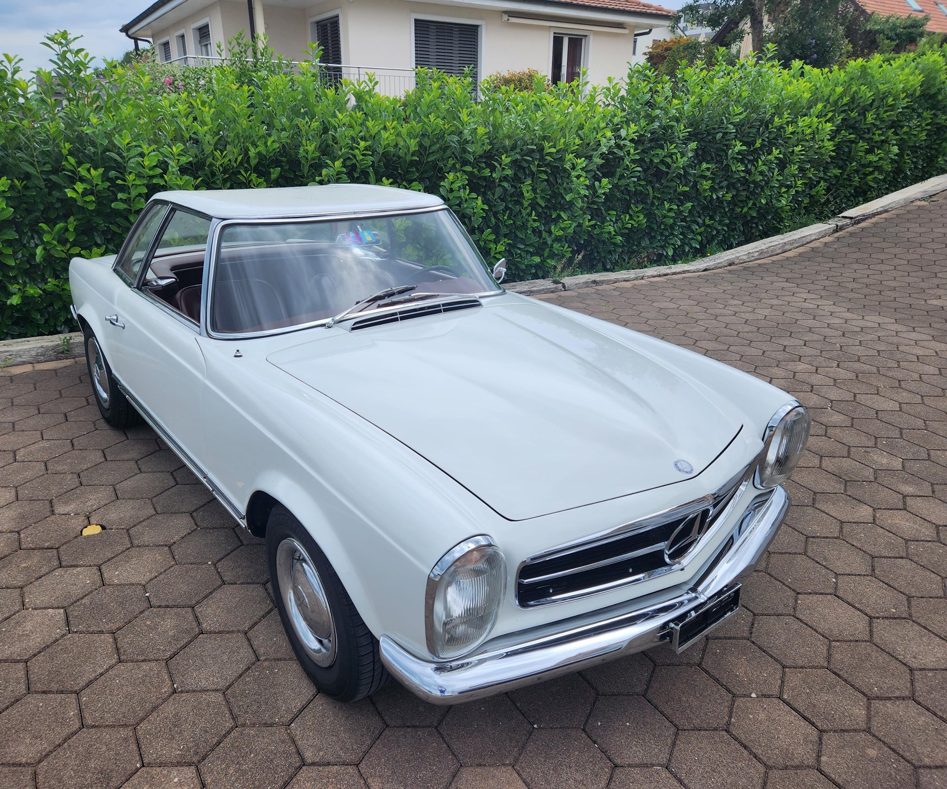 MERCEDES-BENZ SL 230 Cabriolet Pagode-image-2