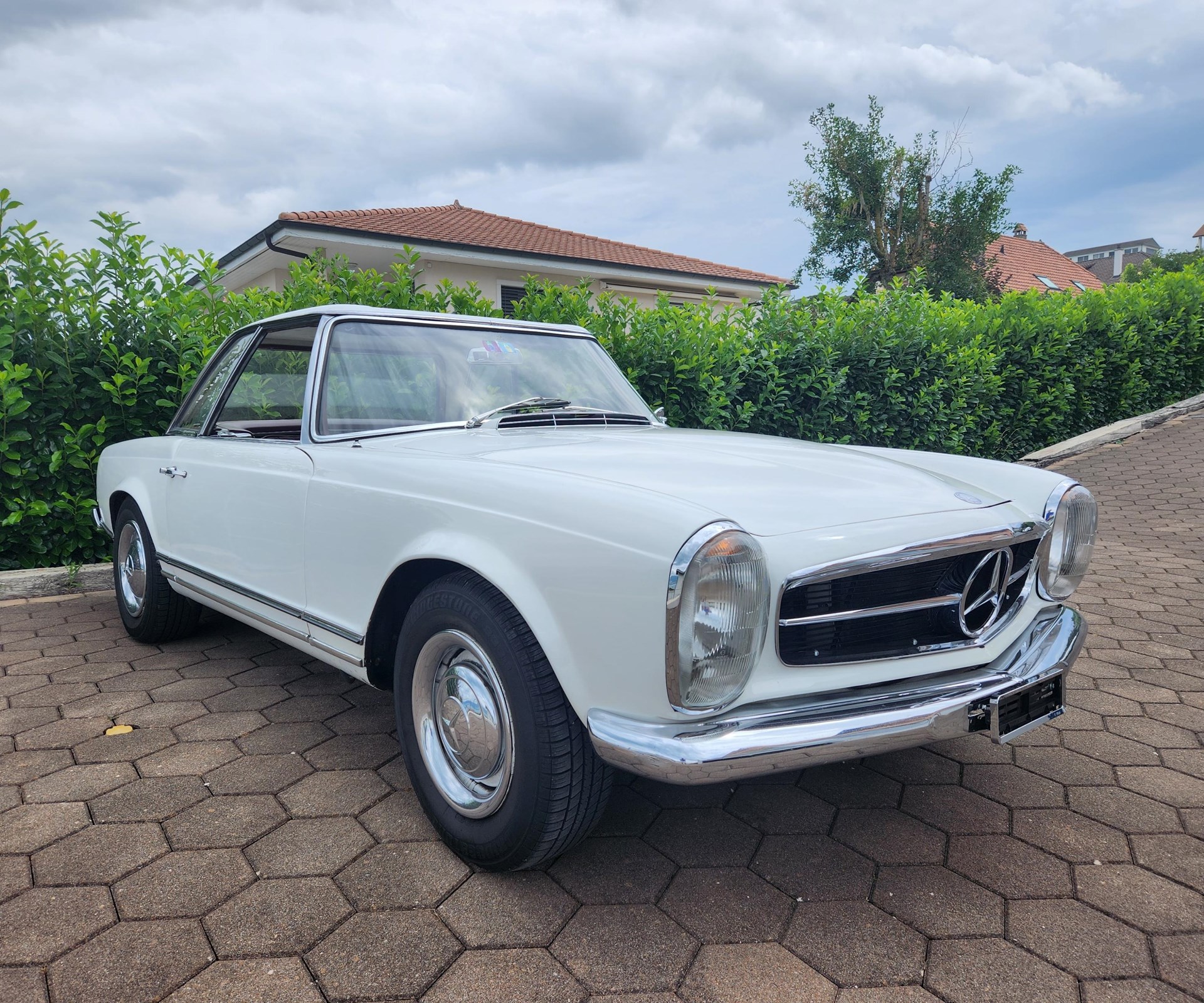 MERCEDES-BENZ SL 230 Cabriolet Pagode-image-6