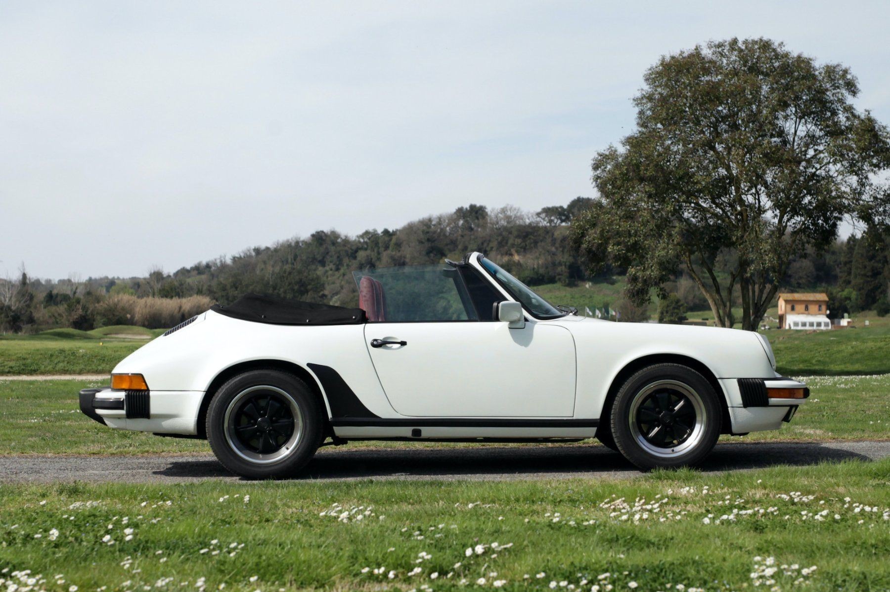 PORSCHE 911 Cabrio SC 3.0-image-3