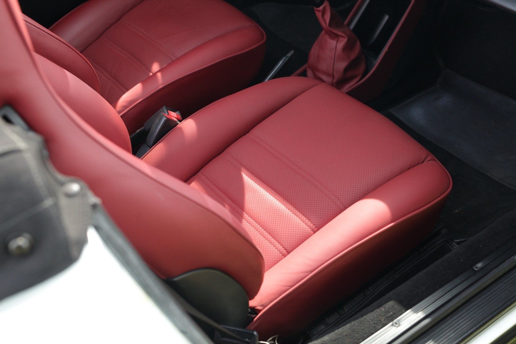 PORSCHE 911 Cabrio SC 3.0-image-9
