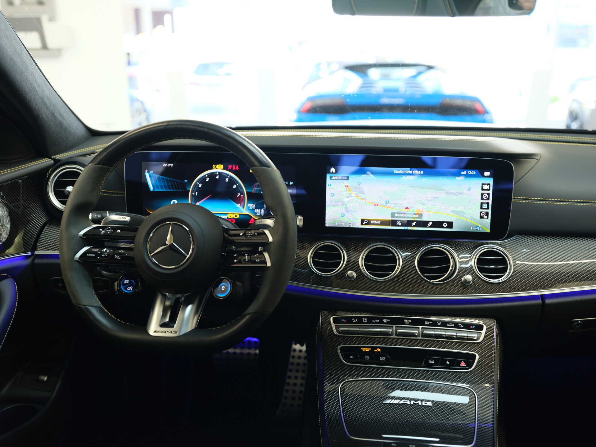 MERCEDES-BENZ AMG E 63 S 4Matic+ Speedshift 9G-TCT *Panorama*Carbon*Schalensitze*Burmester*-image-14