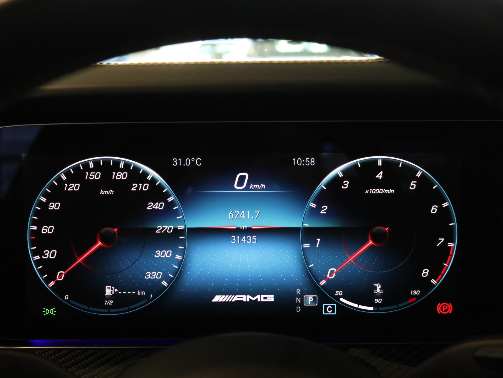 MERCEDES-BENZ AMG E 63 S 4Matic+ Speedshift 9G-TCT *Panorama*Carbon*Schalensitze*Burmester*-image-16