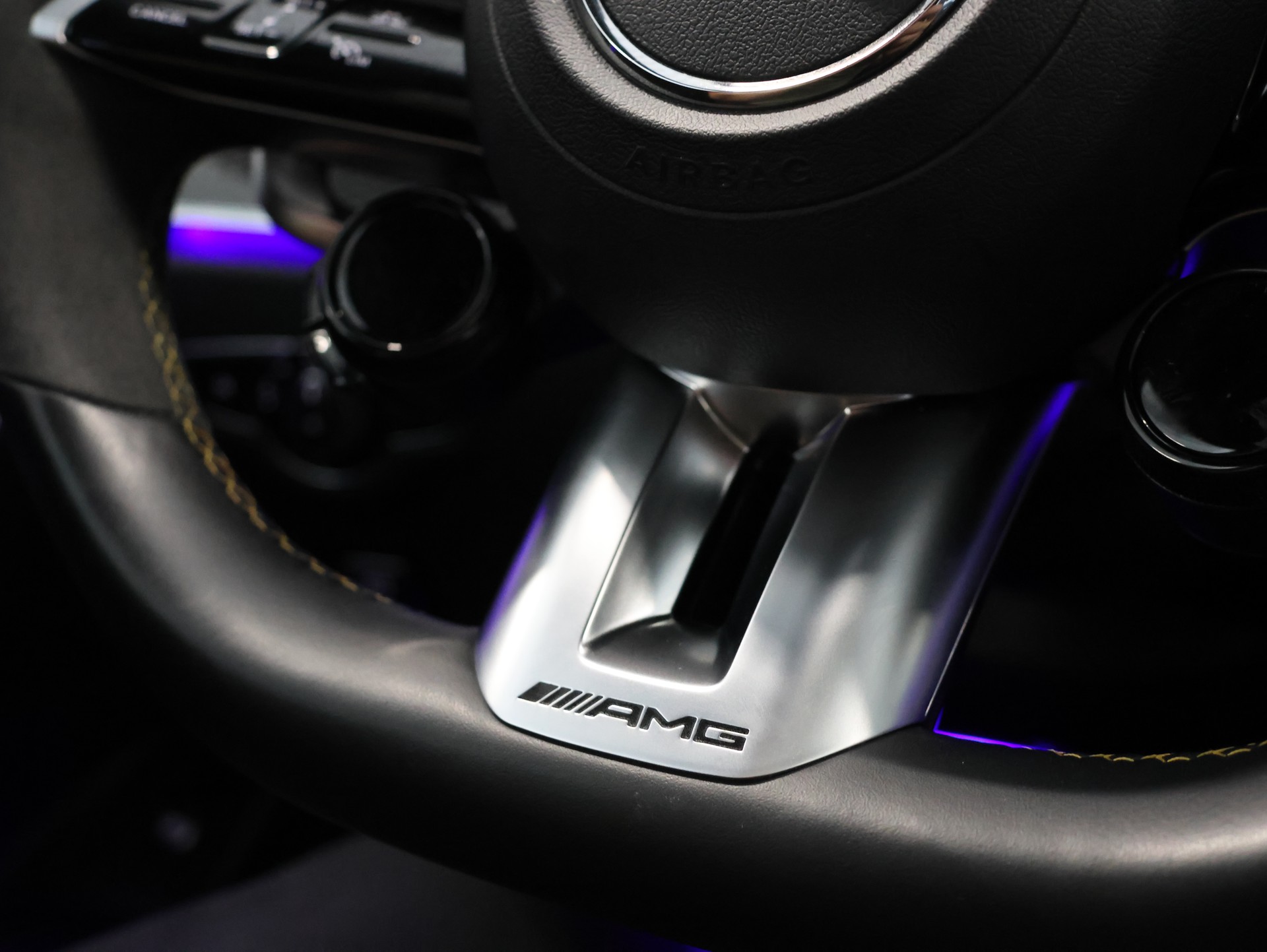 MERCEDES-BENZ AMG E 63 S 4Matic+ Speedshift 9G-TCT *Panorama*Carbon*Schalensitze*Burmester*-image-20