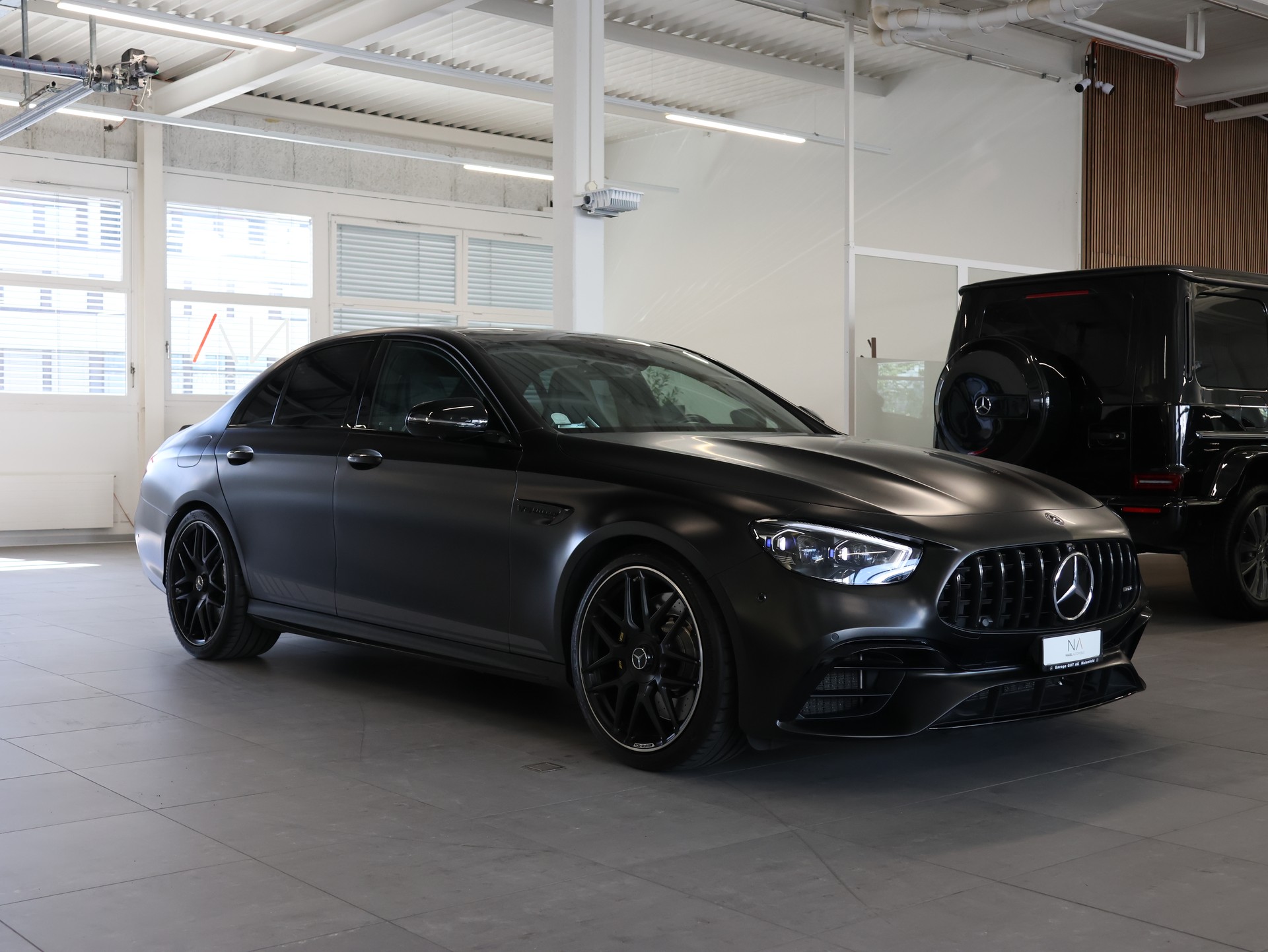 MERCEDES-BENZ AMG E 63 S 4Matic+ Speedshift 9G-TCT *Panorama*Carbon*Schalensitze*Burmester*-showroom-element-1