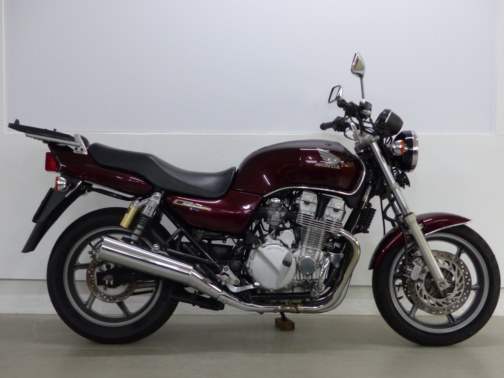 HONDA CB 750 F2 Seven Fifty-showroom-element-1