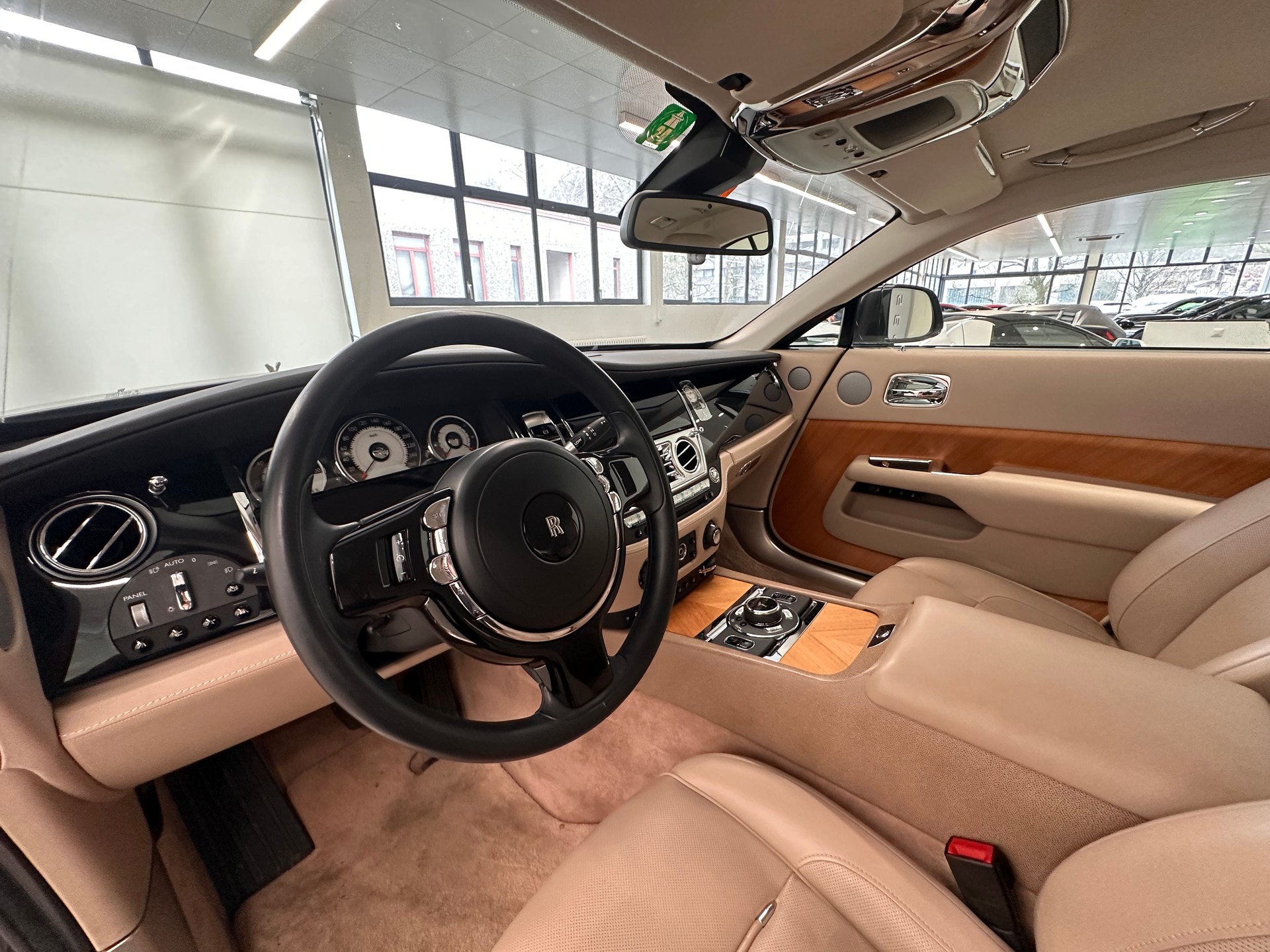 ROLLS-ROYCE Wraith 6.6 V12-image-8