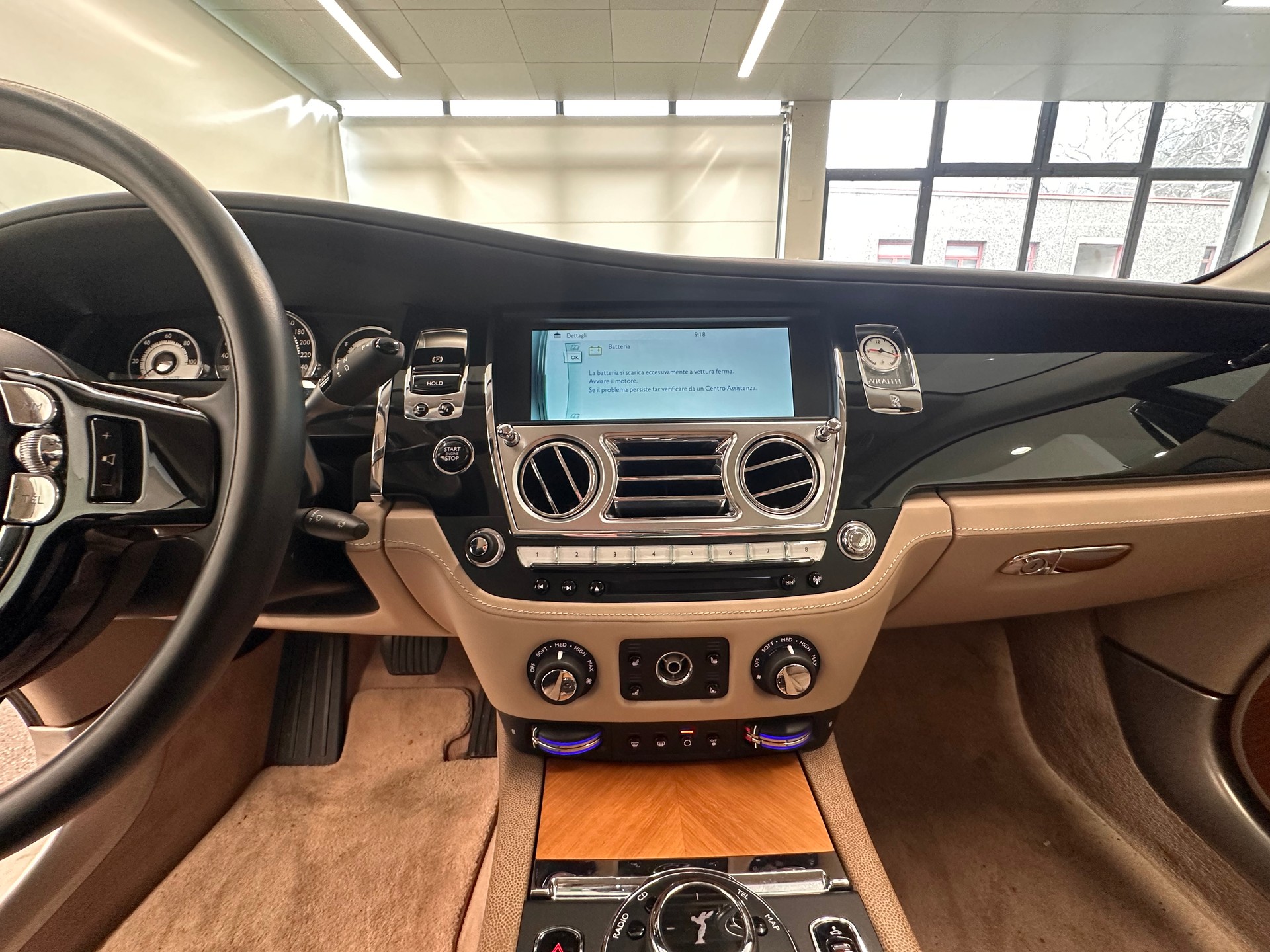 ROLLS-ROYCE Wraith 6.6 V12-image-10
