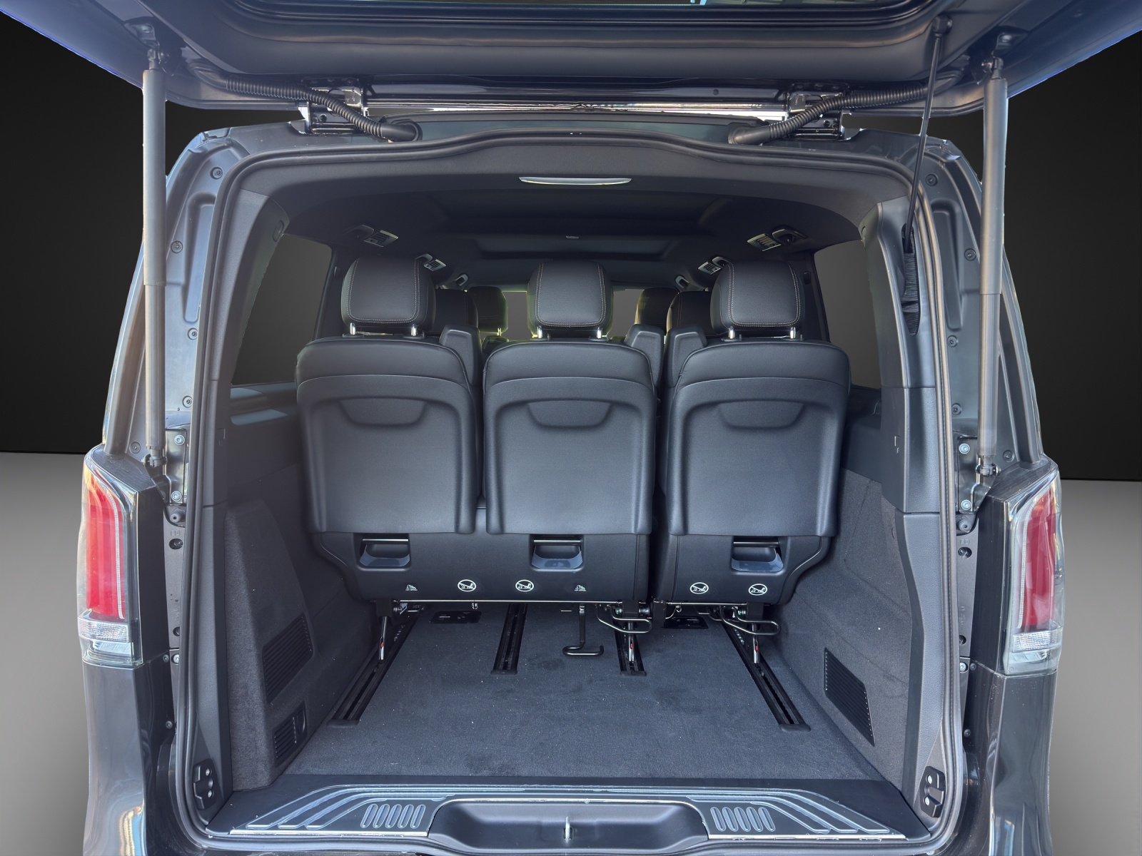 MERCEDES-BENZ V 300 d lang Avantgarde 4Matic 9G-Tronic-image-10