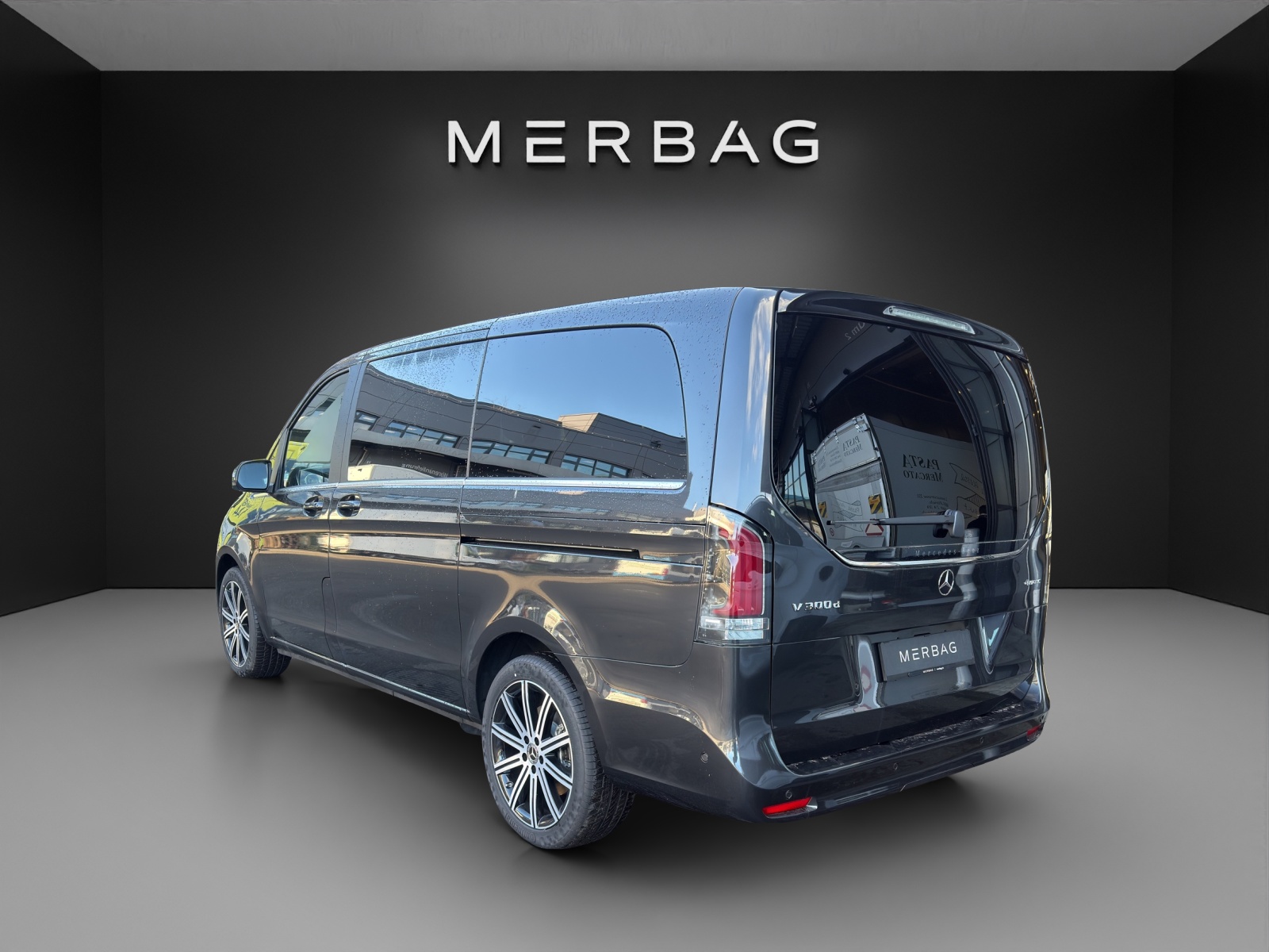 MERCEDES-BENZ V 300 d lang Avantgarde 4Matic 9G-Tronic-image-3
