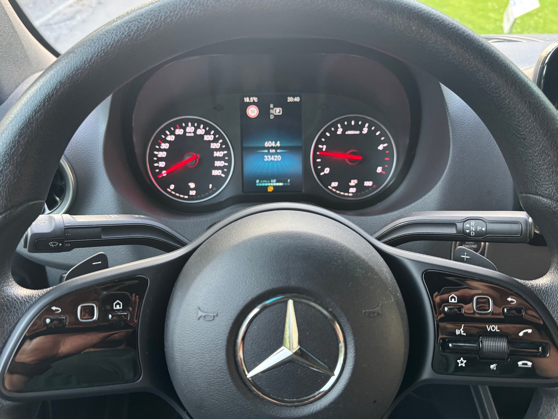 MERCEDES-BENZ 214 CDI 8 Plätzer-image-8