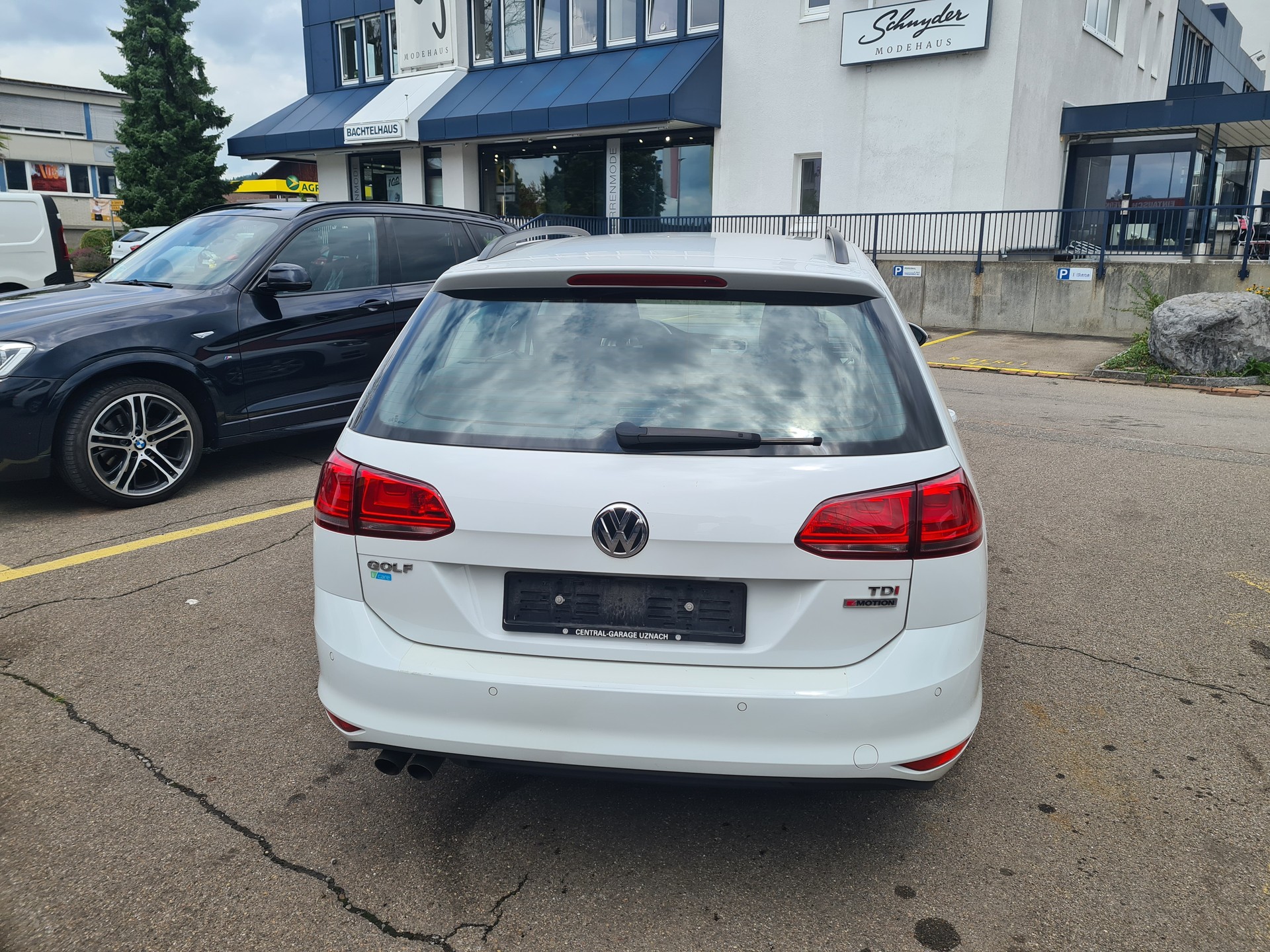 VW Golf Variant 1.6 TDI Comfortline 4Motion-image-3