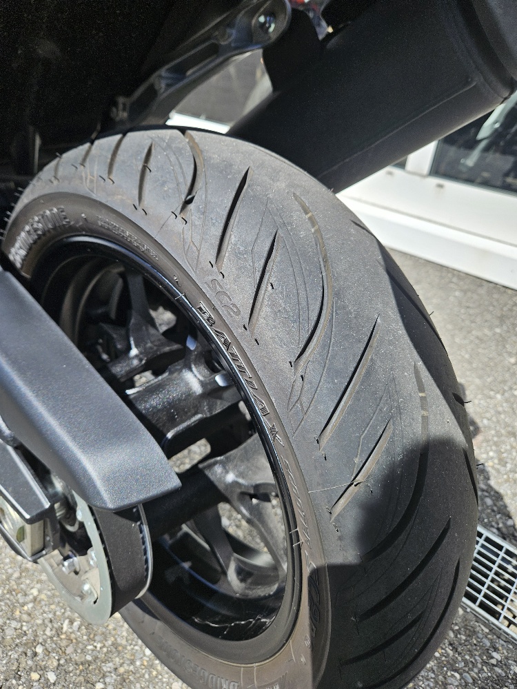 YAMAHA T-MAX Tech-Max XP 560 / DEPOT-VENTE / NON NEGOCIABLE-image-5