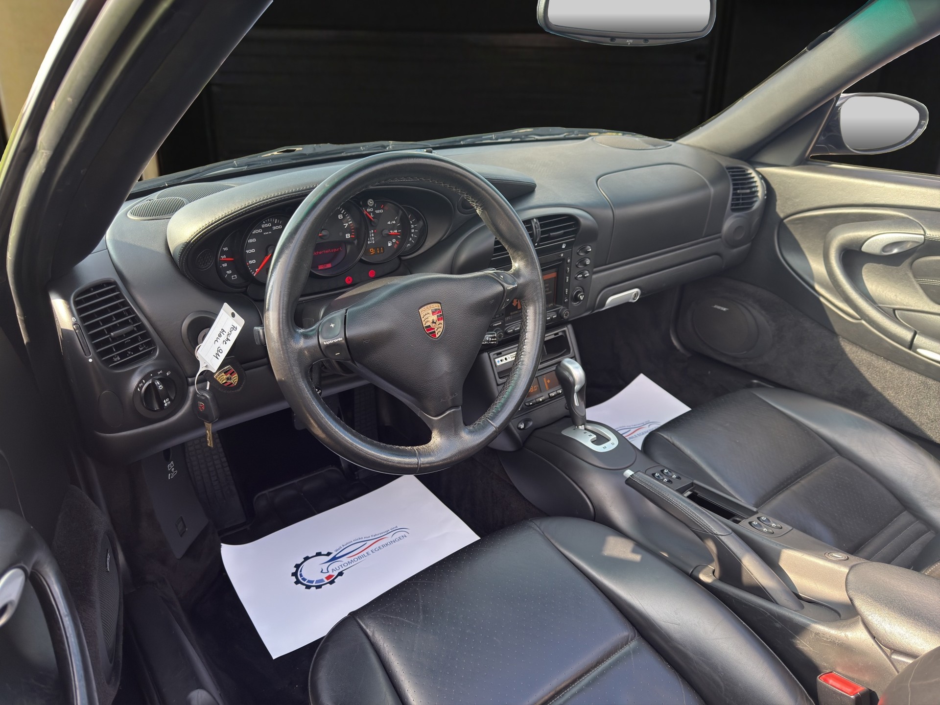 PORSCHE 911 Carrera 4 S Cabrio-image-8