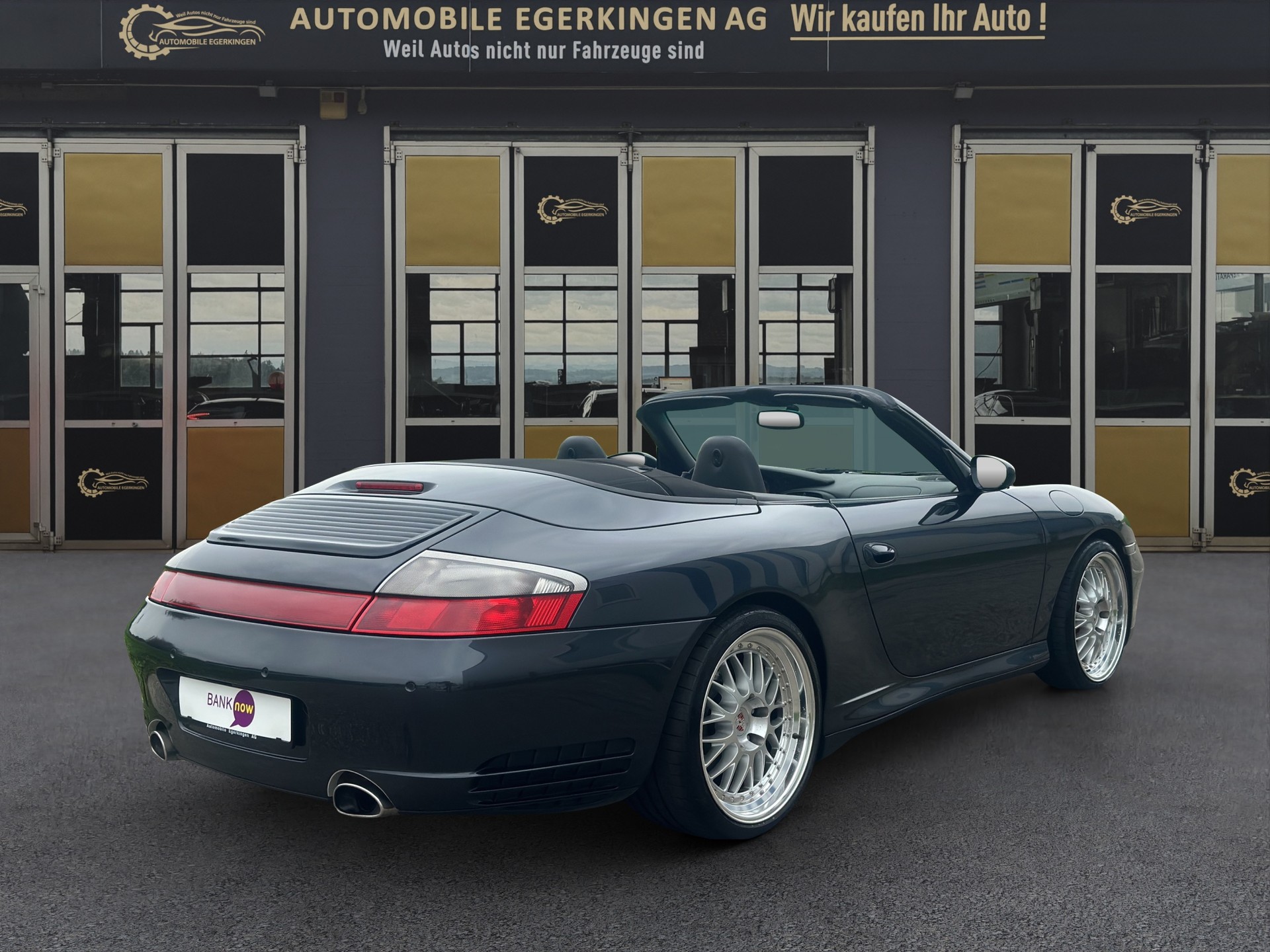 PORSCHE 911 Carrera 4 S Cabrio-image-4