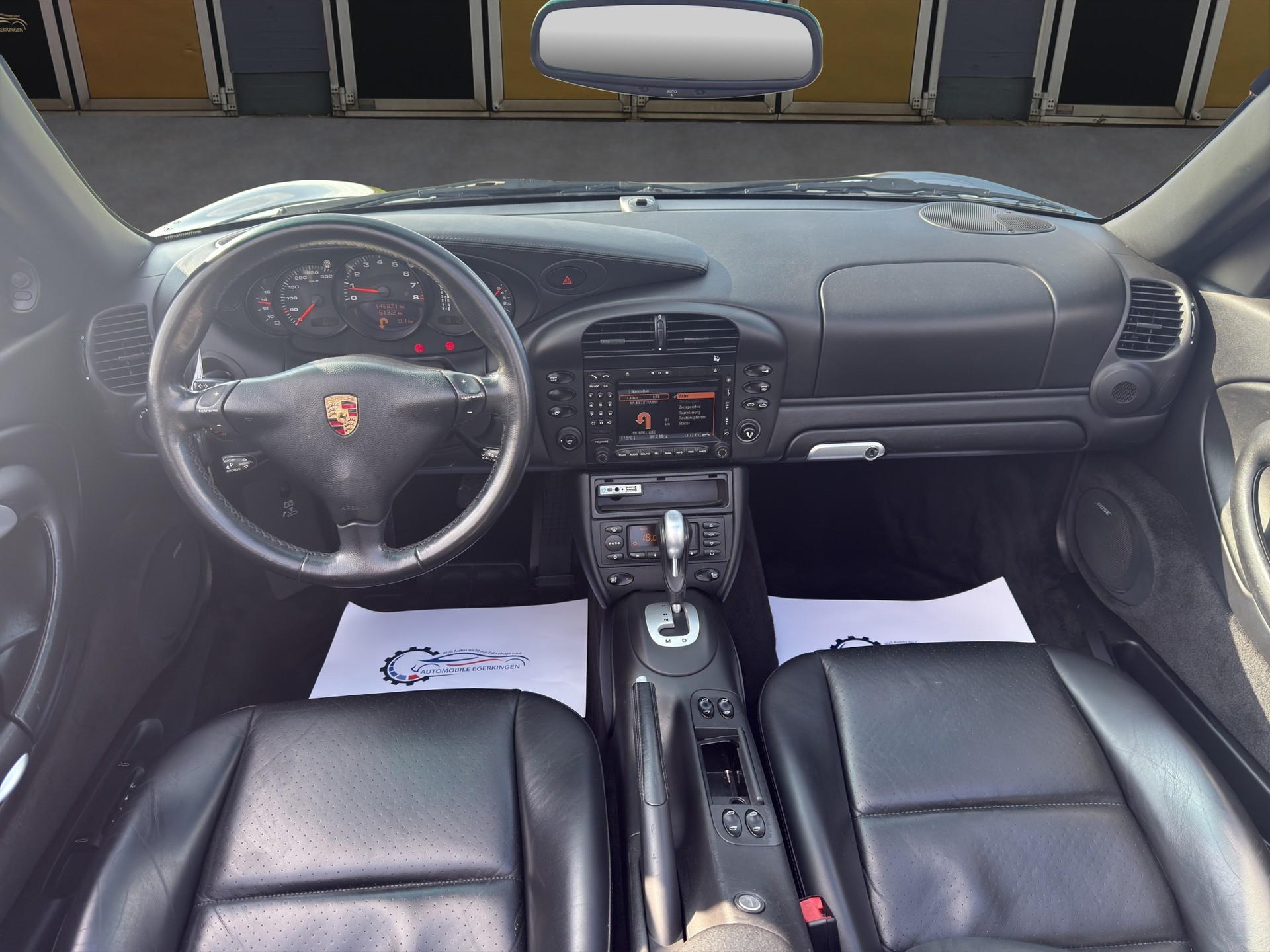 PORSCHE 911 Carrera 4 S Cabrio-image-10