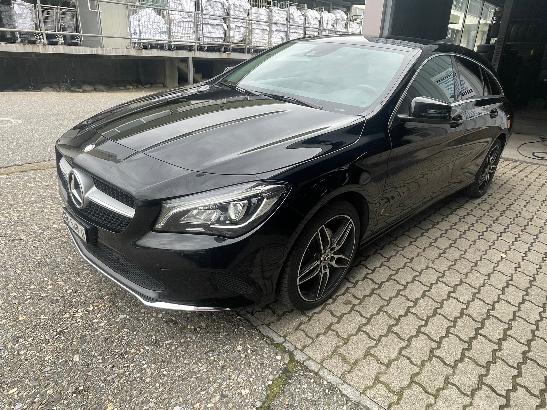 MERCEDES-BENZ CLA Shooting Brake 220 4Matic 7G-DCT-image-11