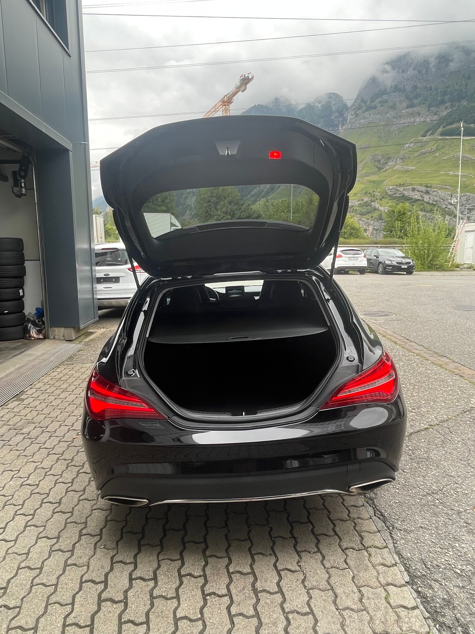 MERCEDES-BENZ CLA Shooting Brake 220 4Matic 7G-DCT-image-12