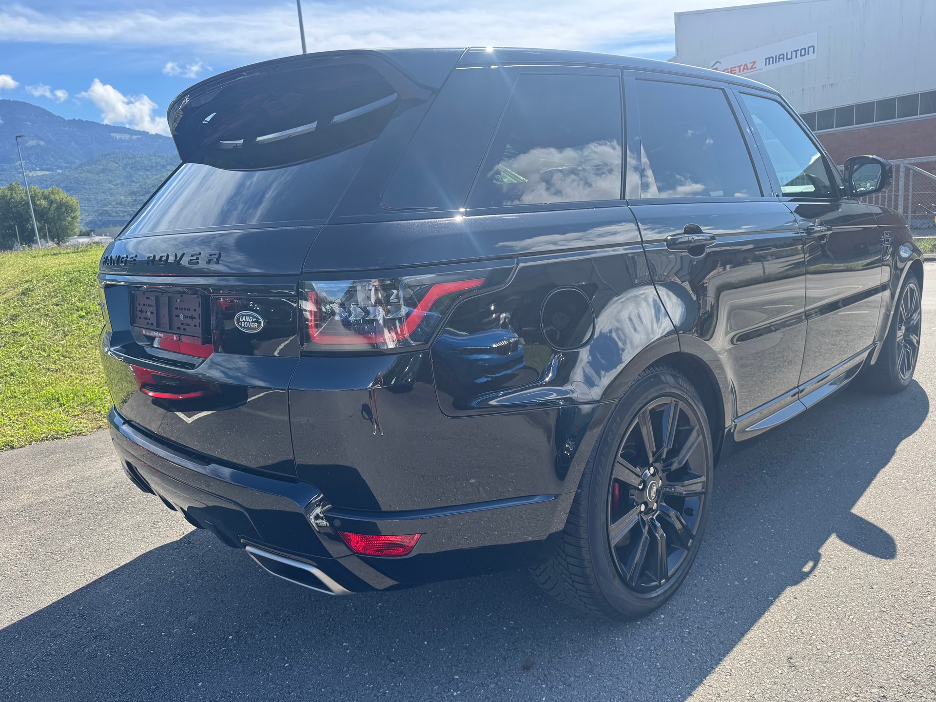 LAND ROVER Range Rover Sport P400e 2.0 I4 PHEV HSE Automatic-image-3