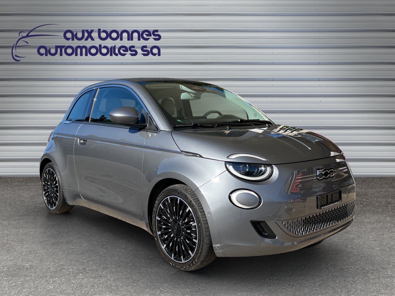 FIAT 500 C electric 87 kW La Prima-showroom-element-2