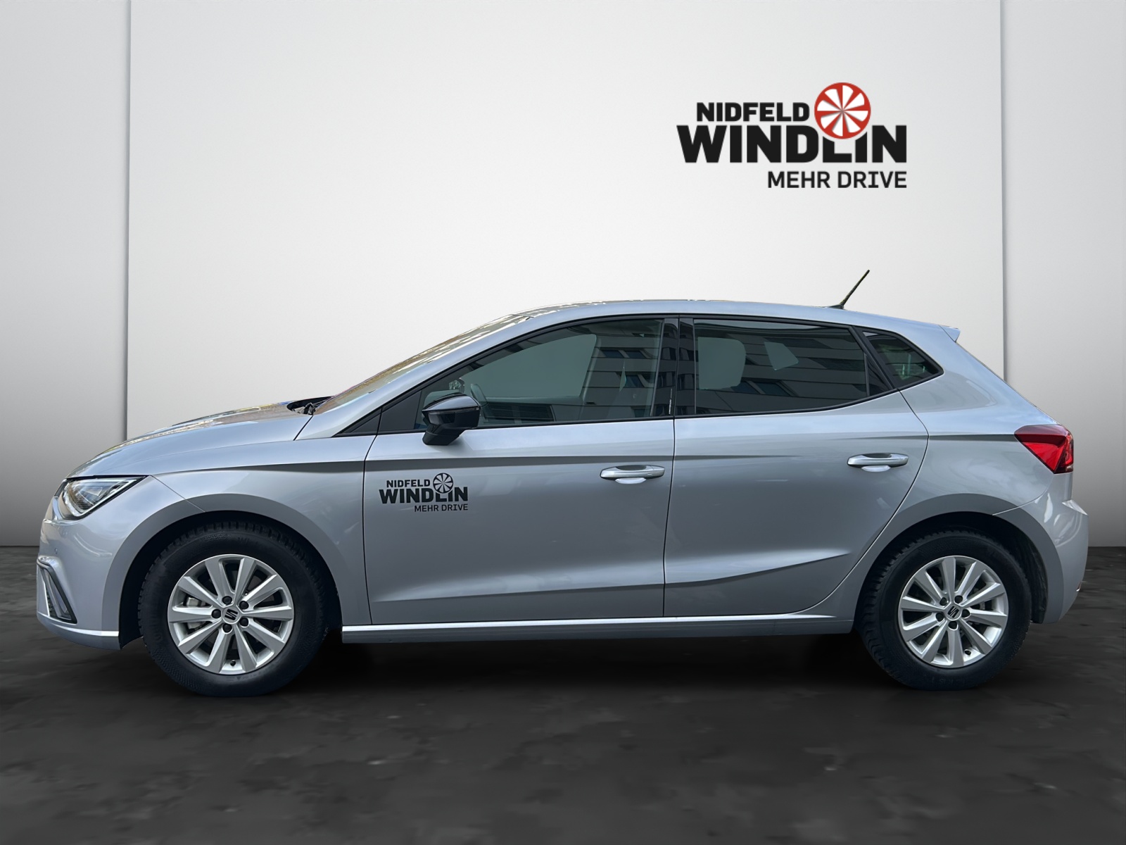SEAT Ibiza 1.0 EcoTSI Anniversary DSG-image-2