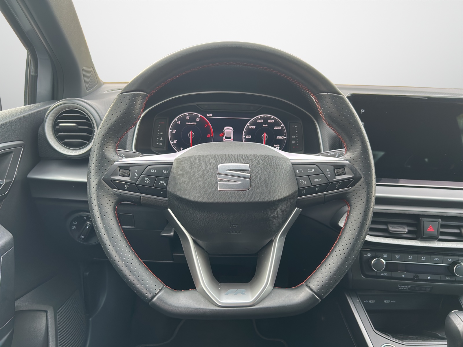 SEAT Ibiza 1.0 EcoTSI Anniversary DSG-image-5