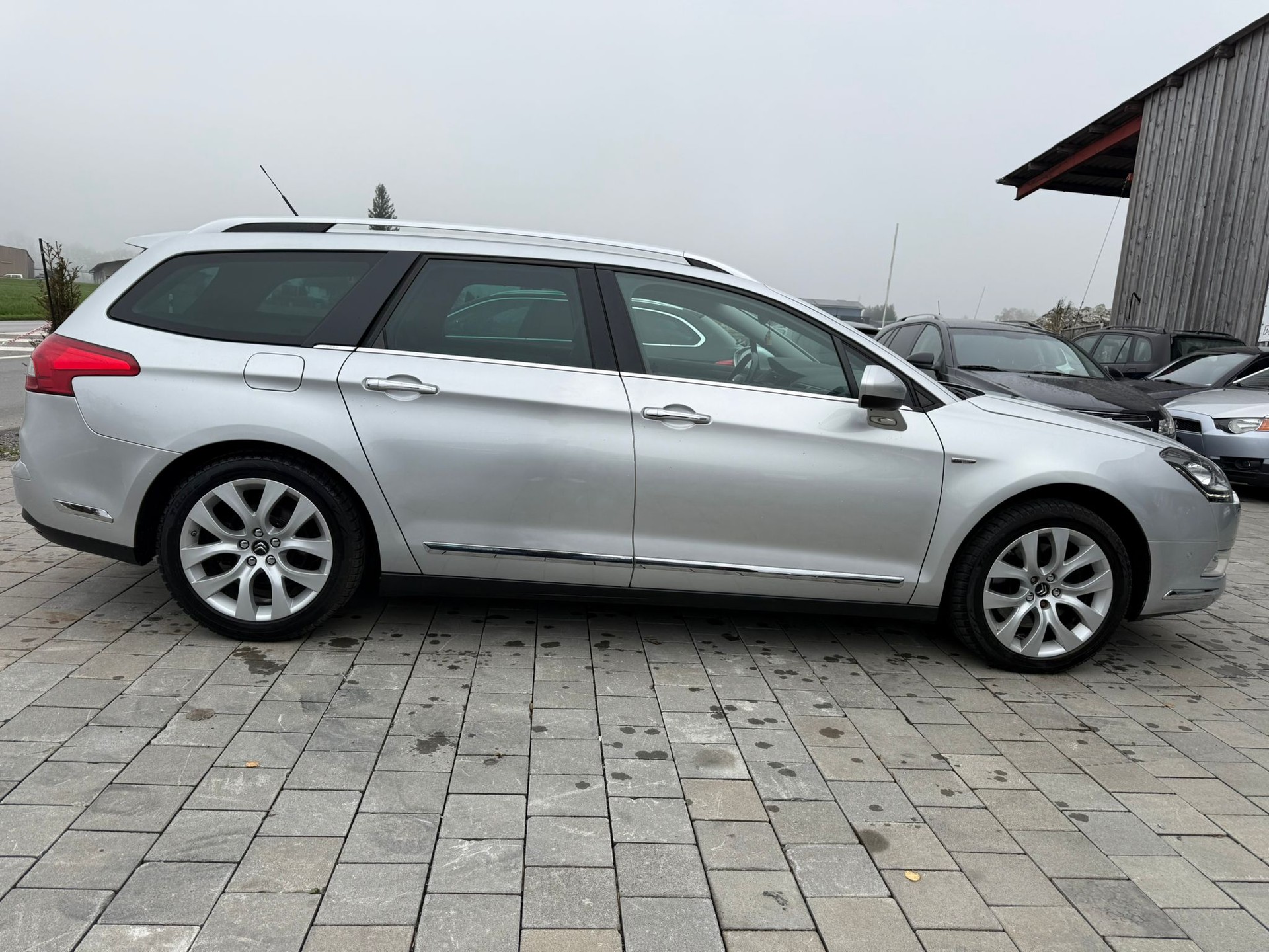 CITROEN C5 Tourer 2.2 HDi Exclusive Automatic-image-8