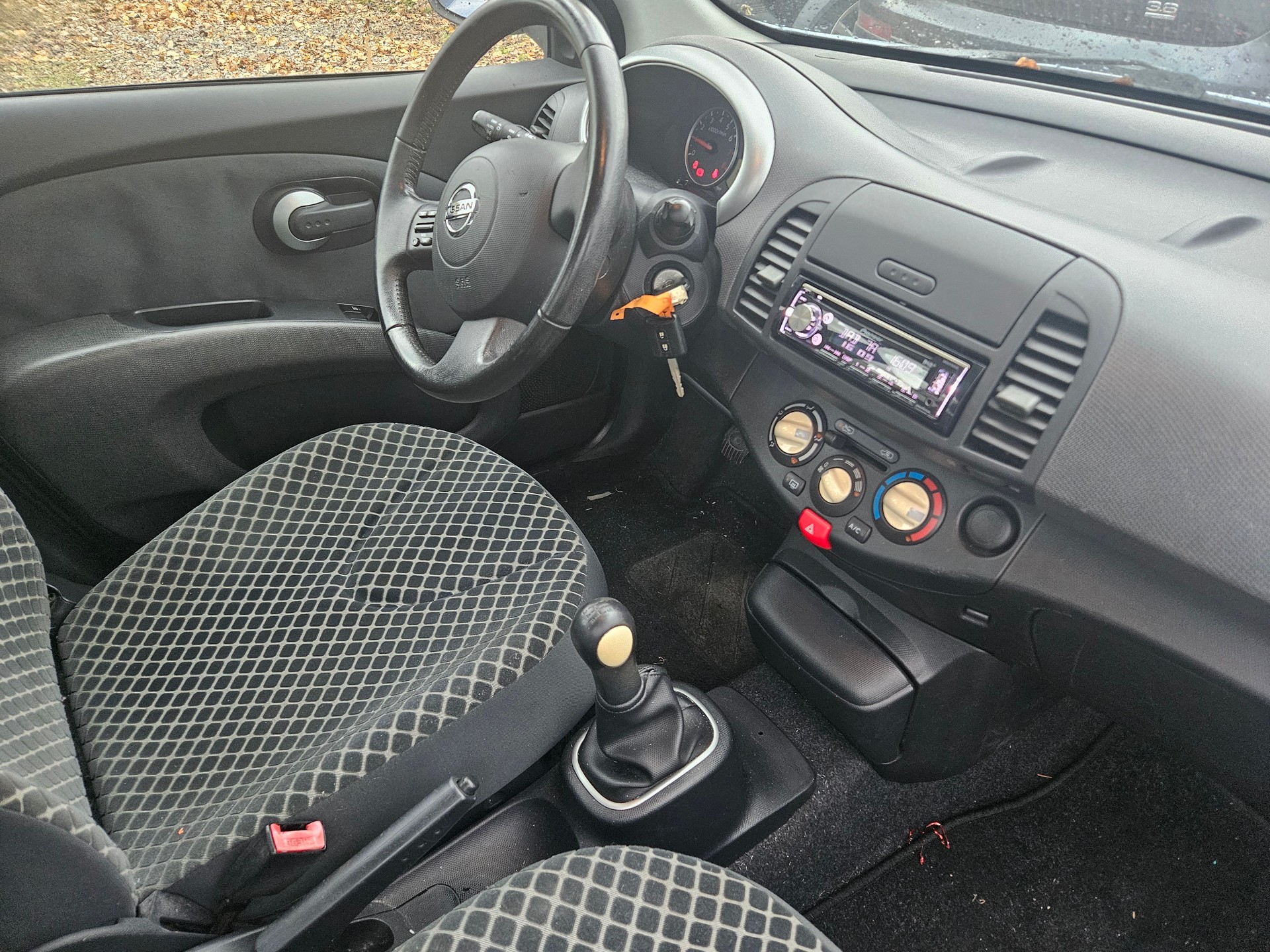 NISSAN Micra 1.4 Active Luxury-image-7