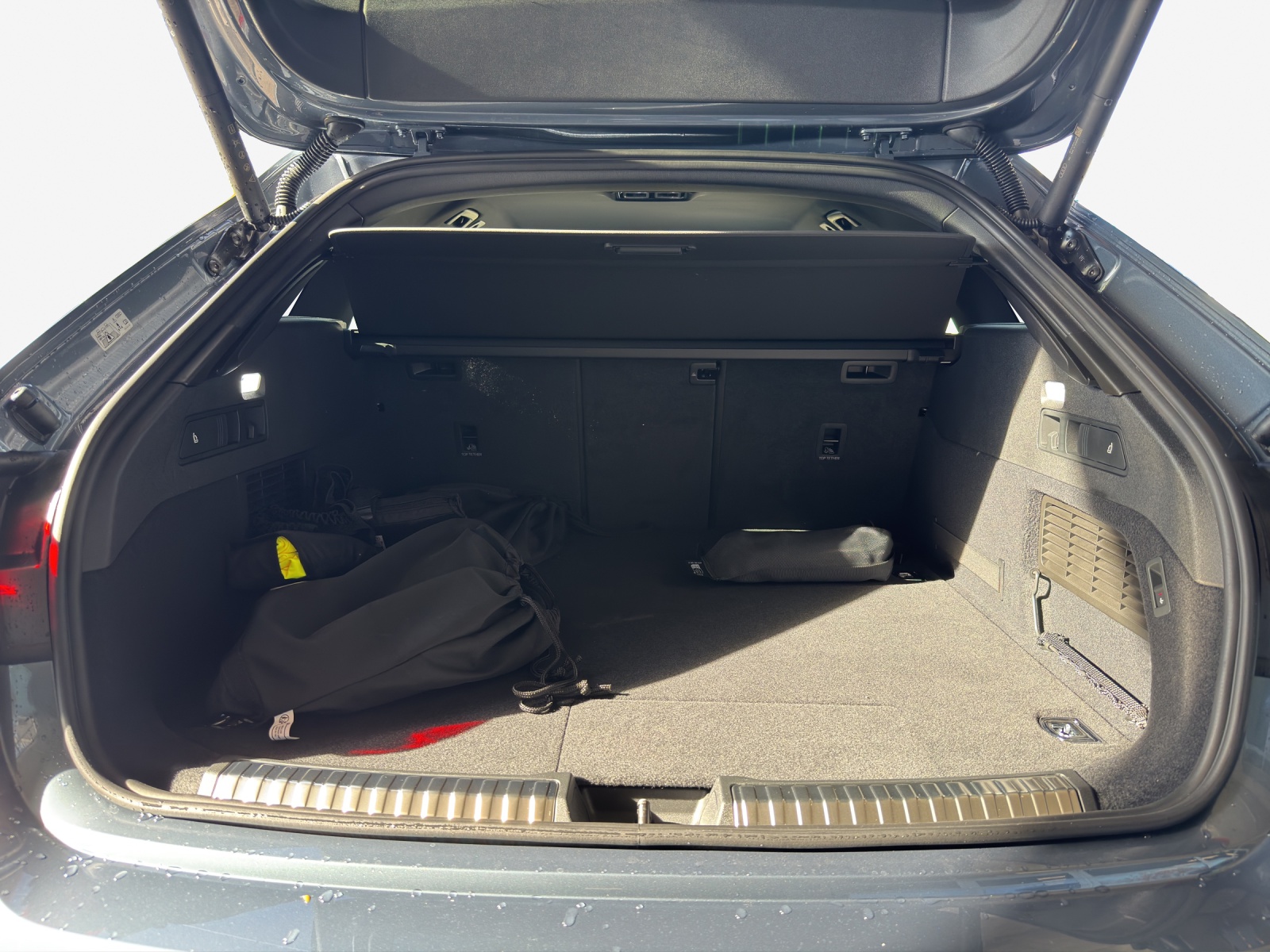 AUDI A5 Avant e-hybrid quattro Attraction 220 kW S tronic-image-6