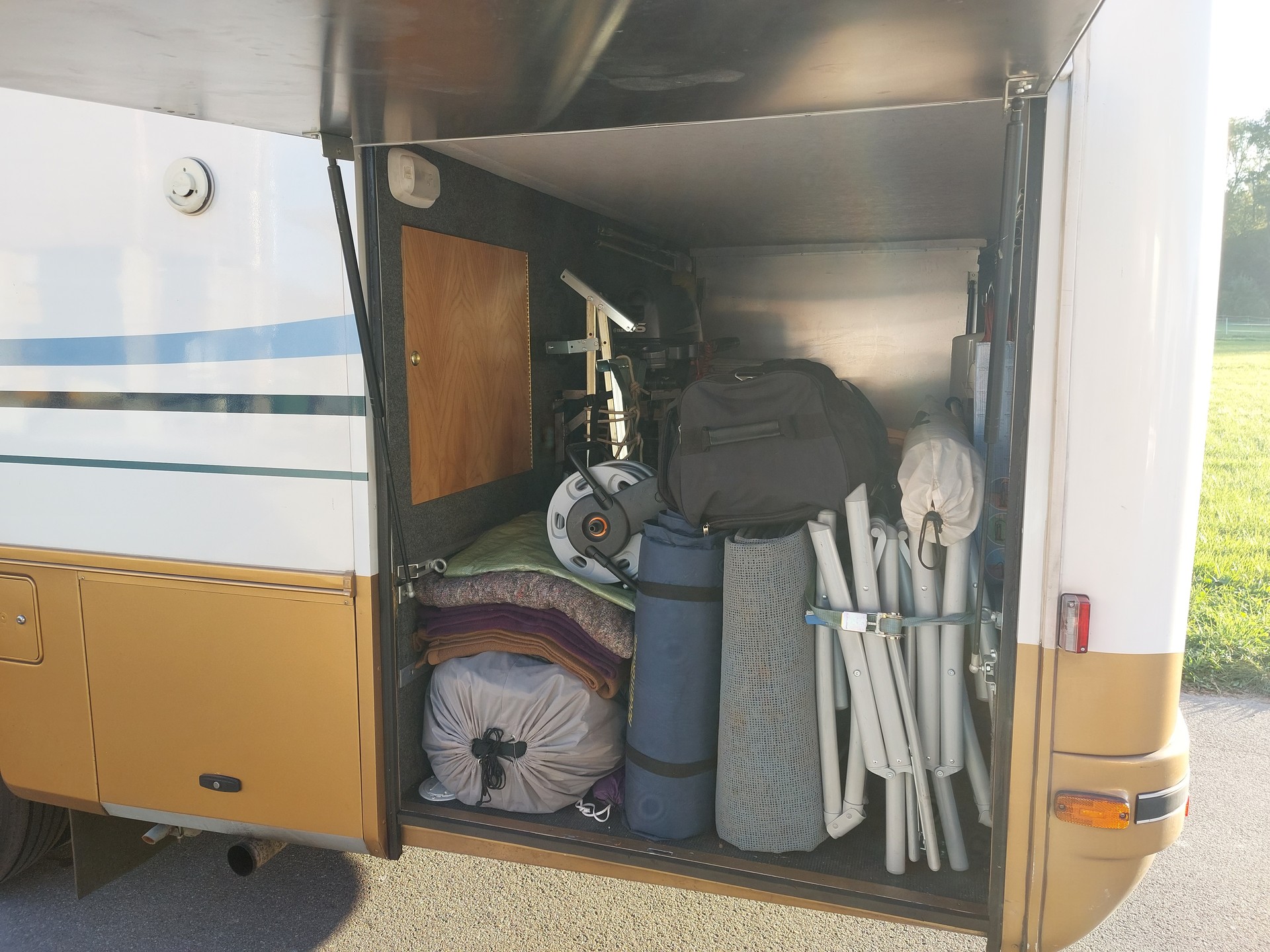 EUROLINER / WORKHORSE 320 GLS-image-8