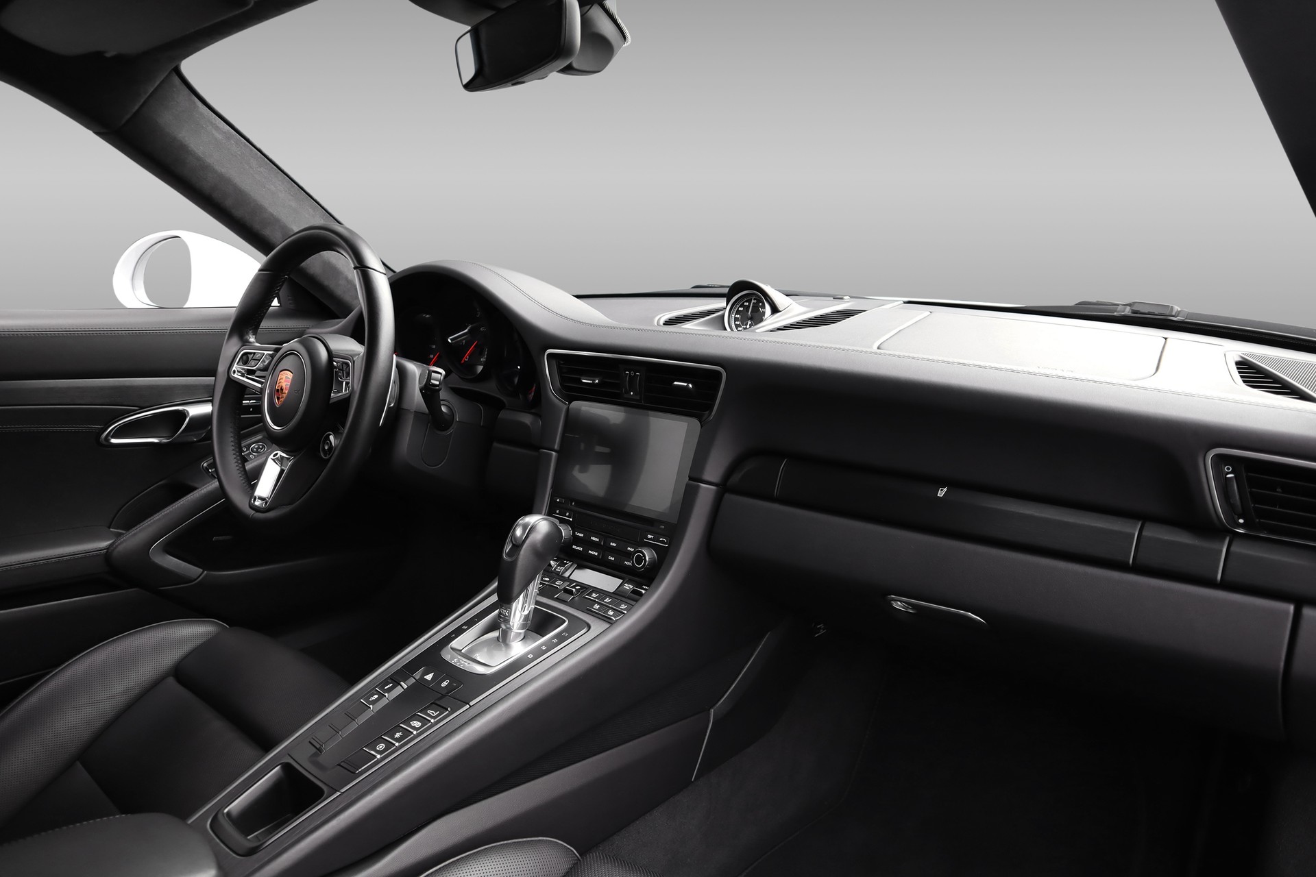 PORSCHE 911 Carrera 4 GTS PDK-image-11