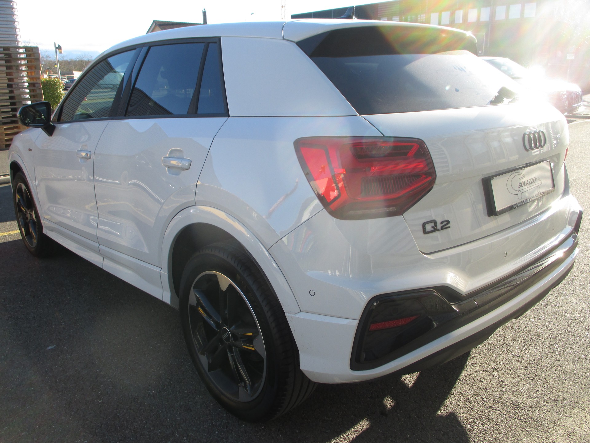 AUDI Q2 35 TFSI S line S-tronic-image-8