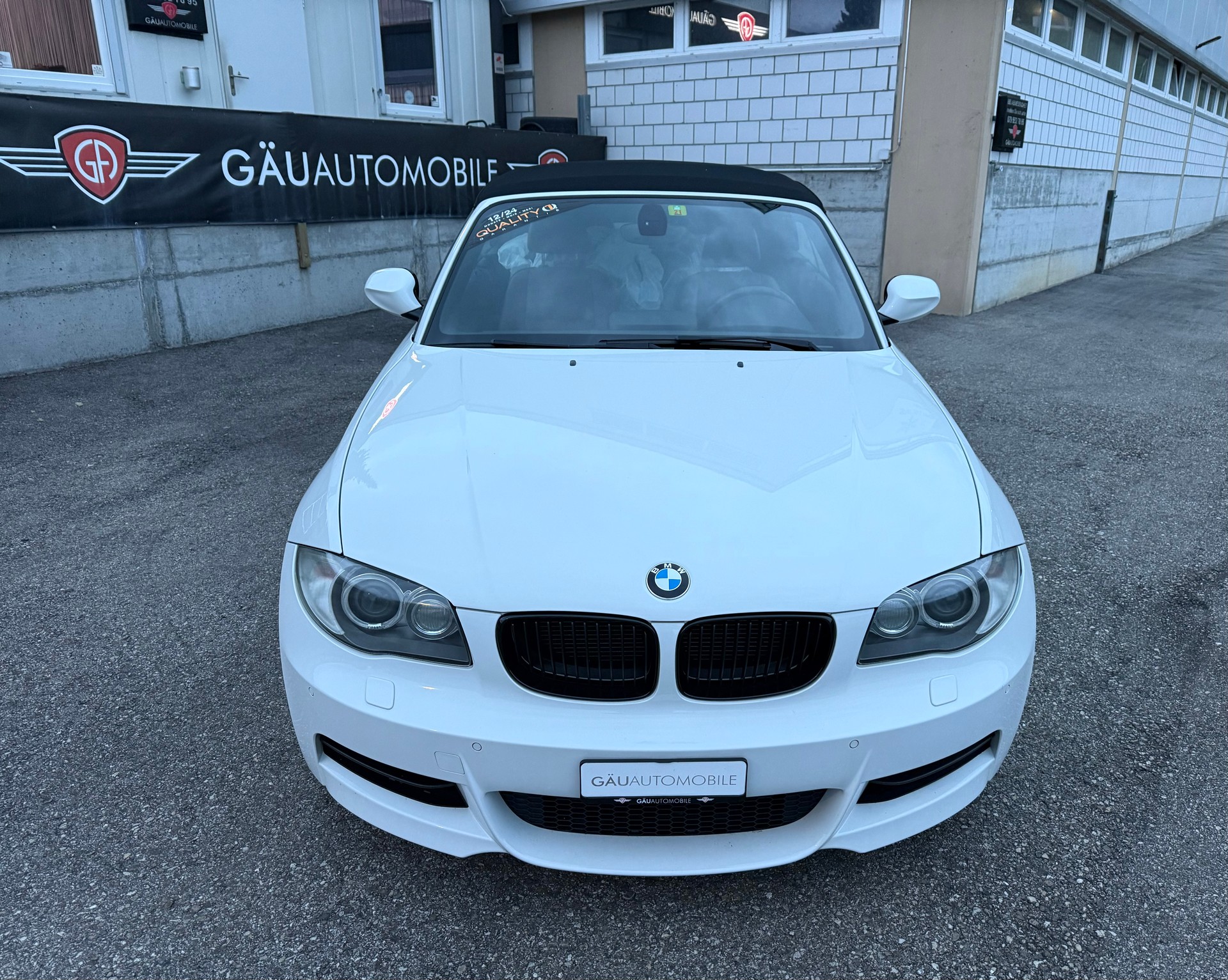 BMW 135i Cabrio DSG M-Sportpaket-image-1