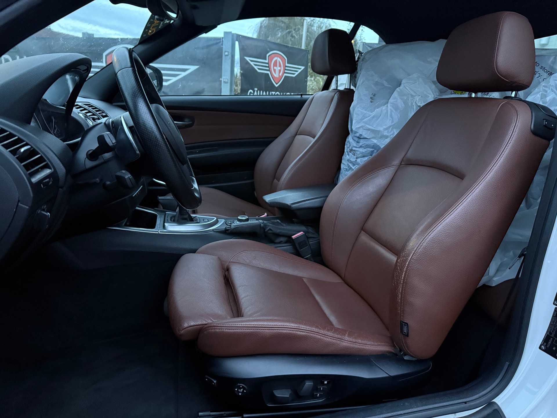 BMW 135i Cabrio DSG M-Sportpaket-image-8
