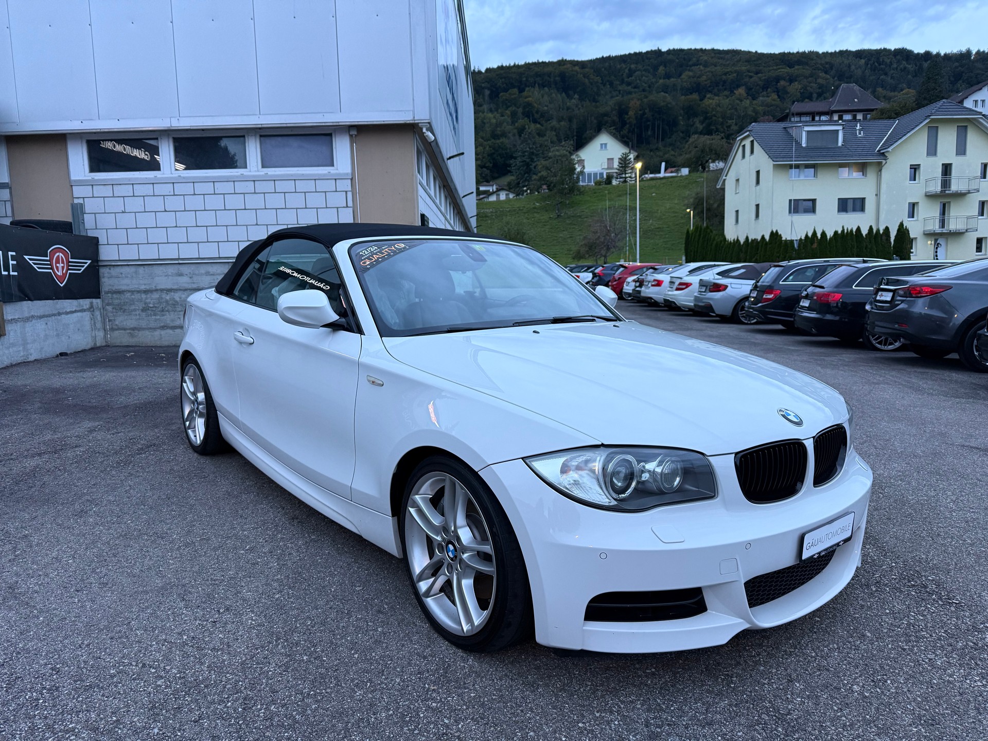 BMW 135i Cabrio DSG M-Sportpaket-image-2