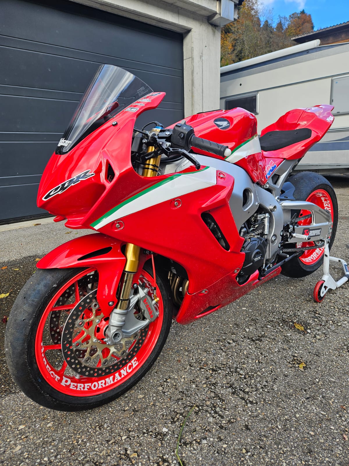 HONDA CBR 1000 SP ABS-showroom-element-3