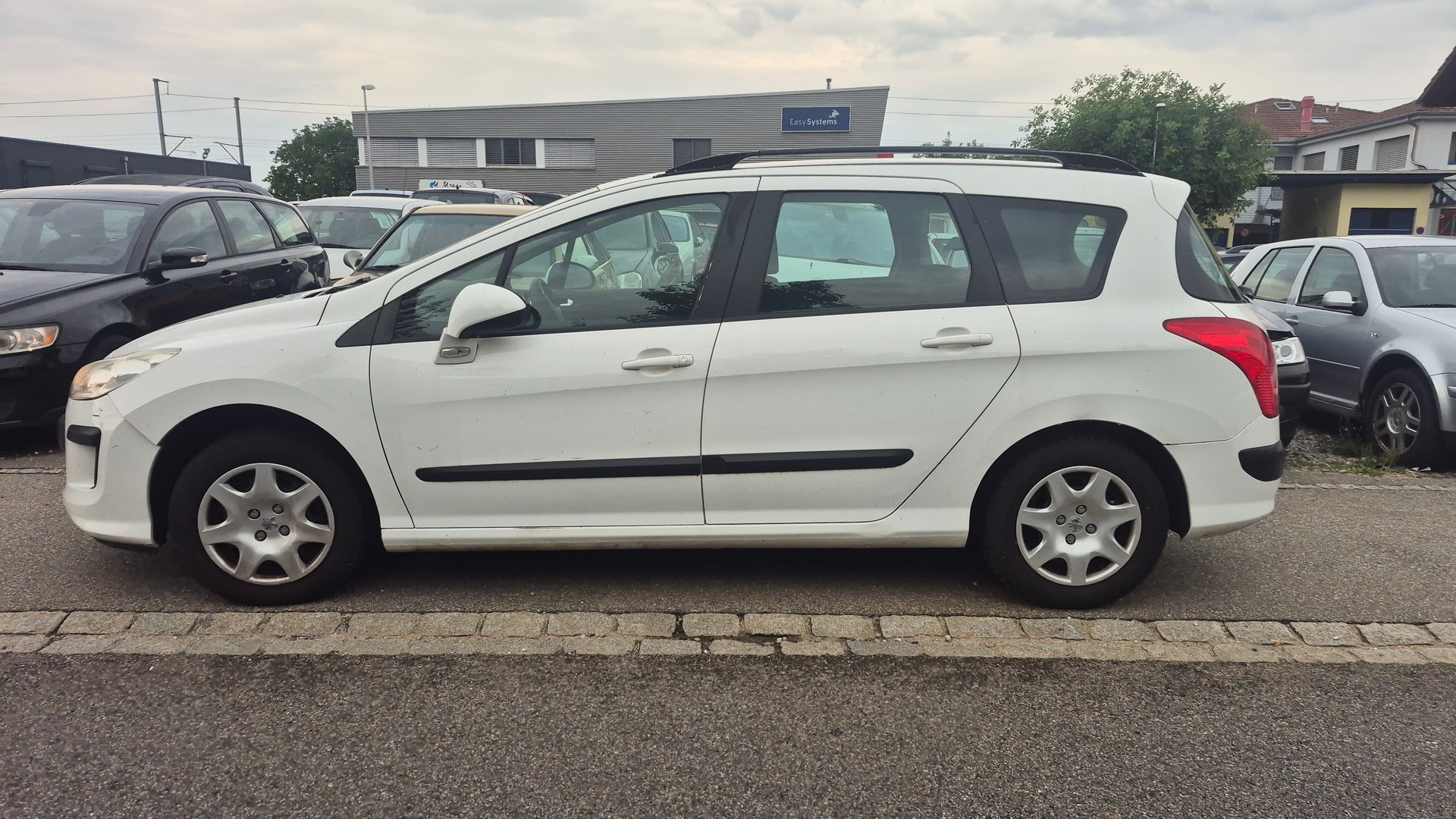 PEUGEOT 308 SW 1.6 HDI Trendy-image-7