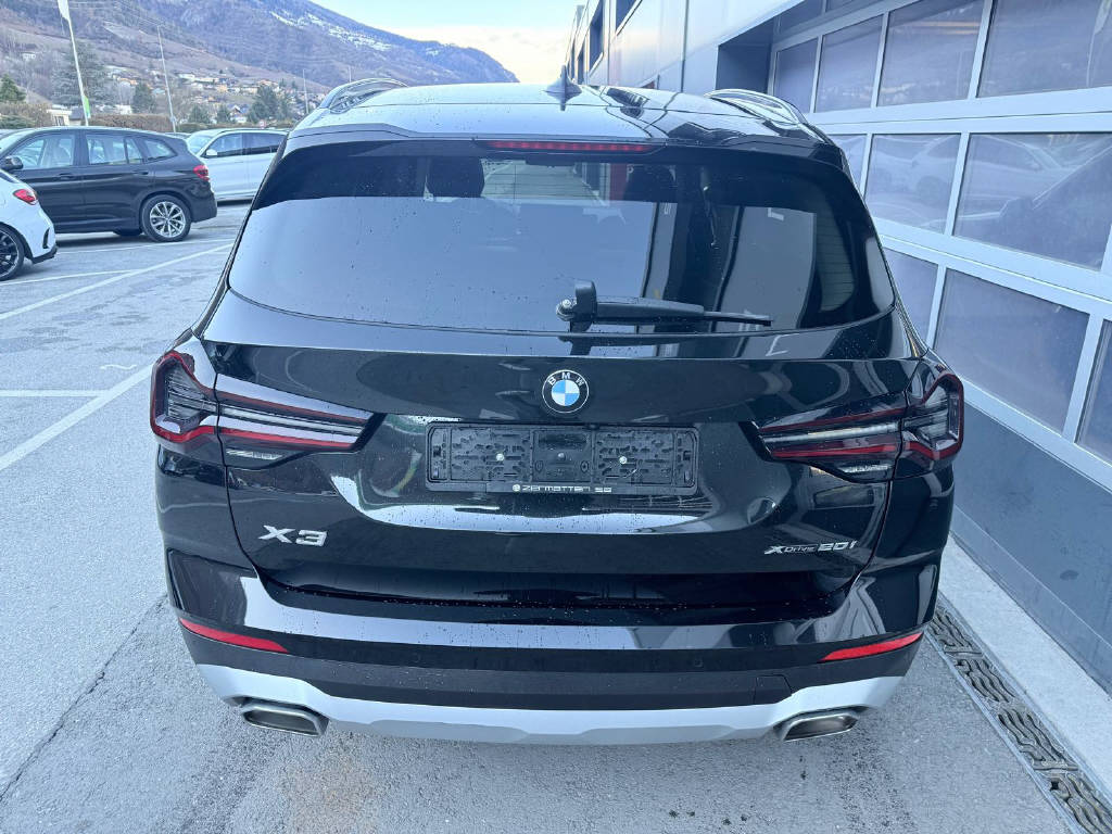 BMW X3 20i xDrive-image-4
