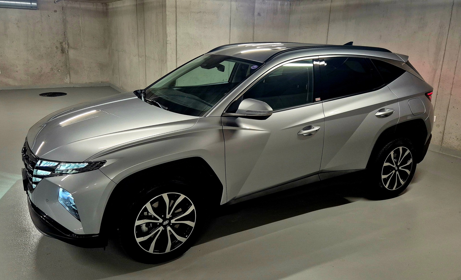 HYUNDAI Tucson 1.6 TGDI HEV Amplia 2WD-showroom-element-3