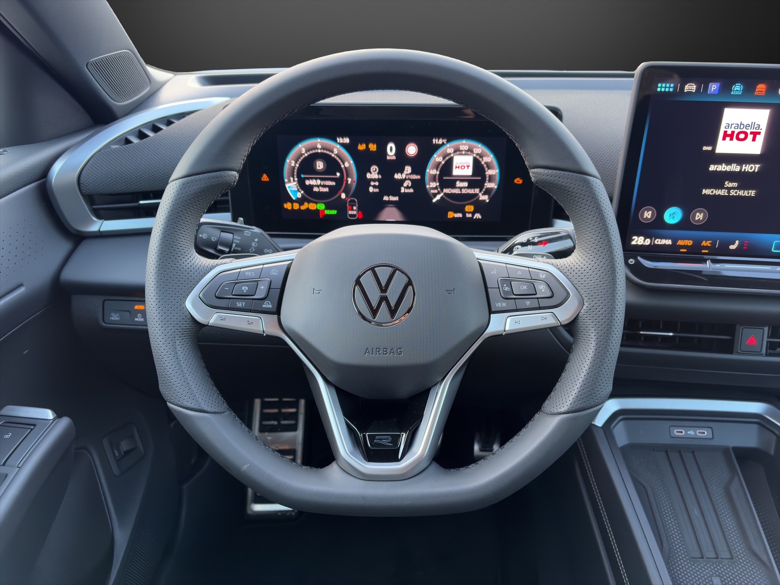 VW T-Roc 1.5 eTSI mHEV R-Line DSG-image-10