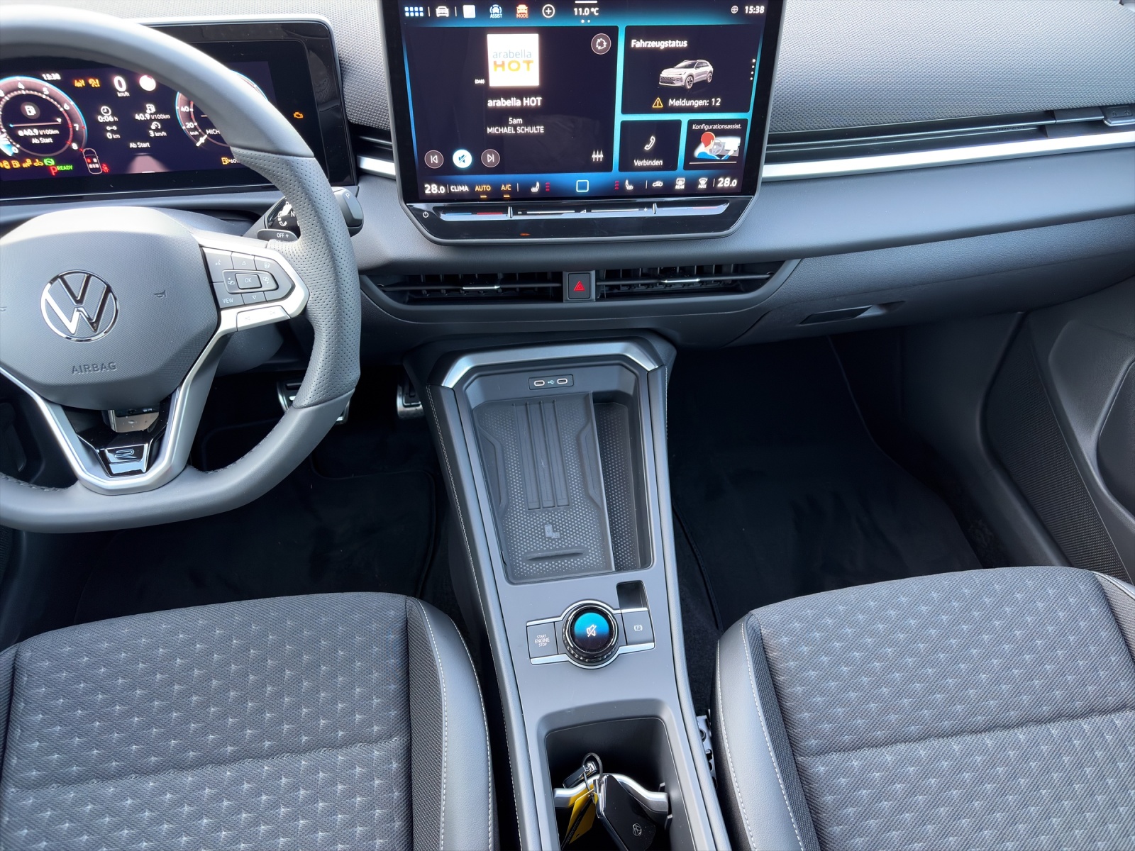 VW T-Roc 1.5 eTSI mHEV R-Line DSG-image-11