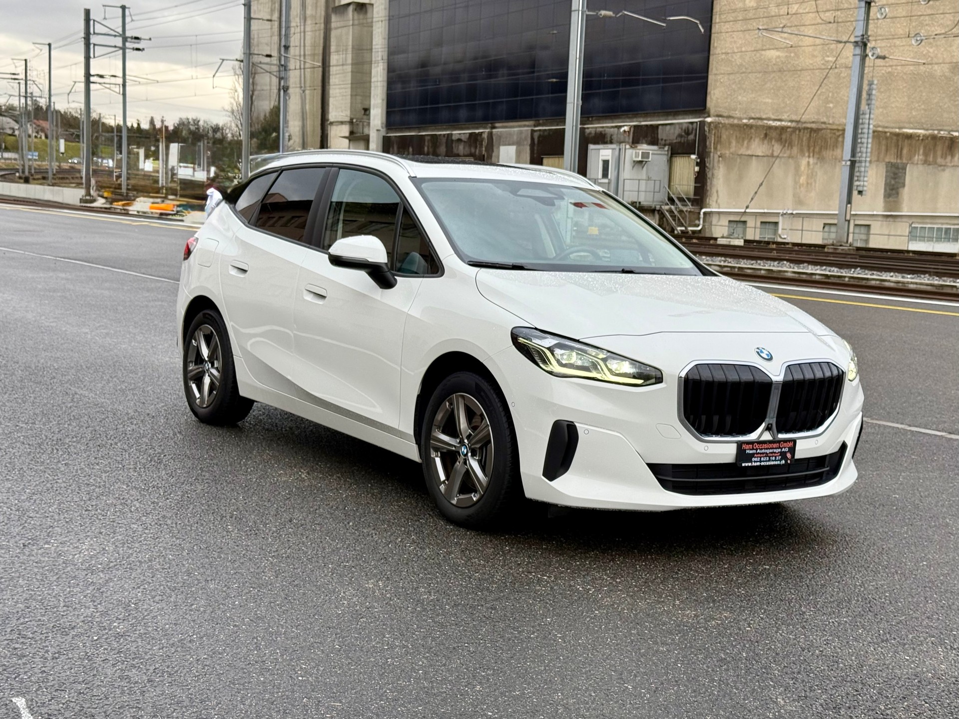 BMW 223d Active Tourer xDrive DKG-image-4