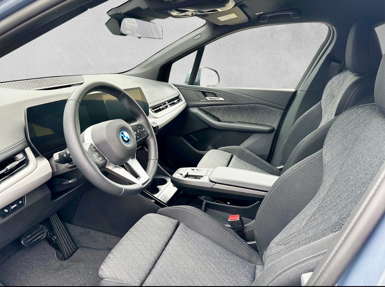 BMW 223d Active Tourer xDrive DKG-image-13
