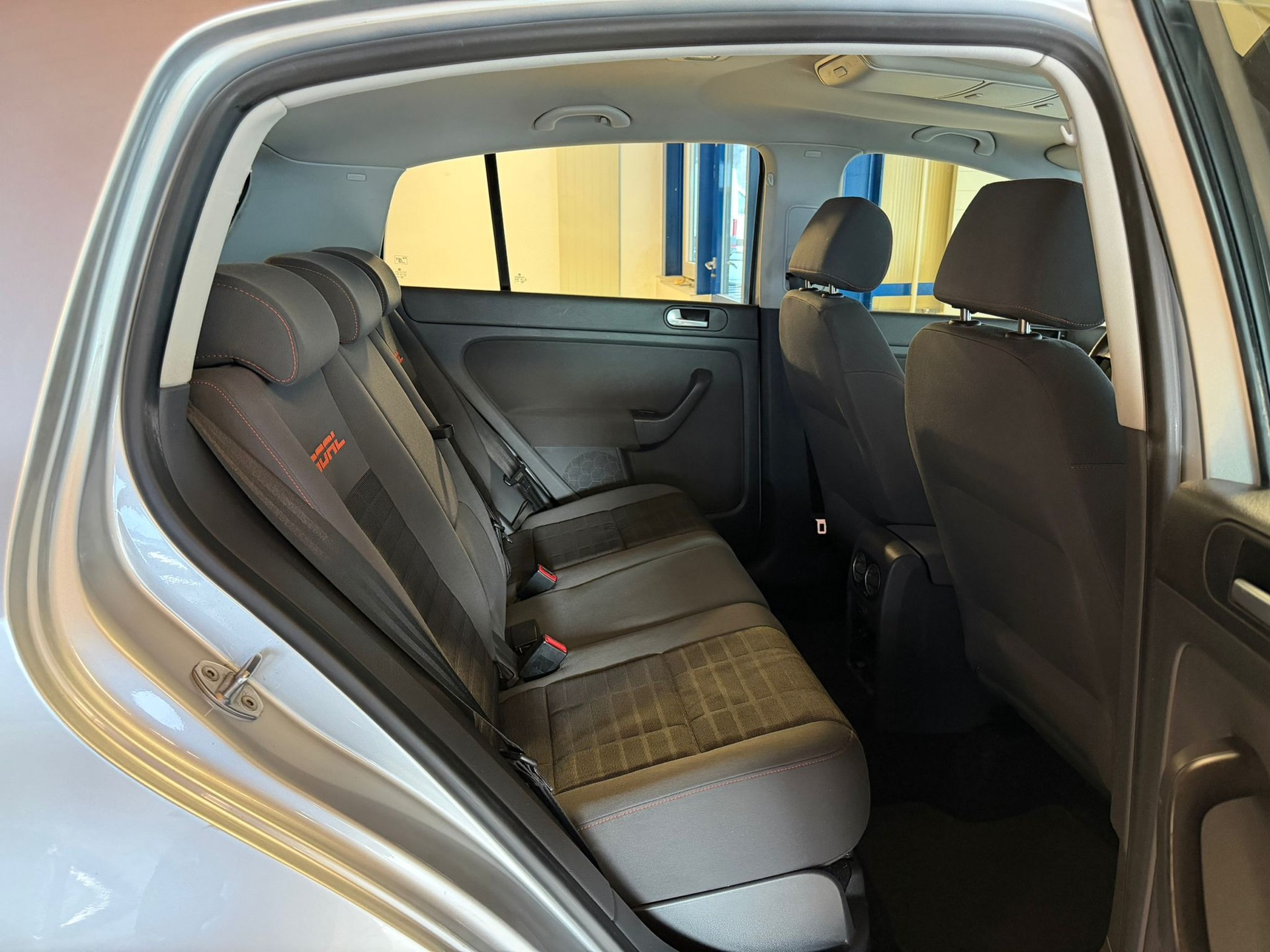 VW Golf Plus 1.6 FSI Trendline-image-16