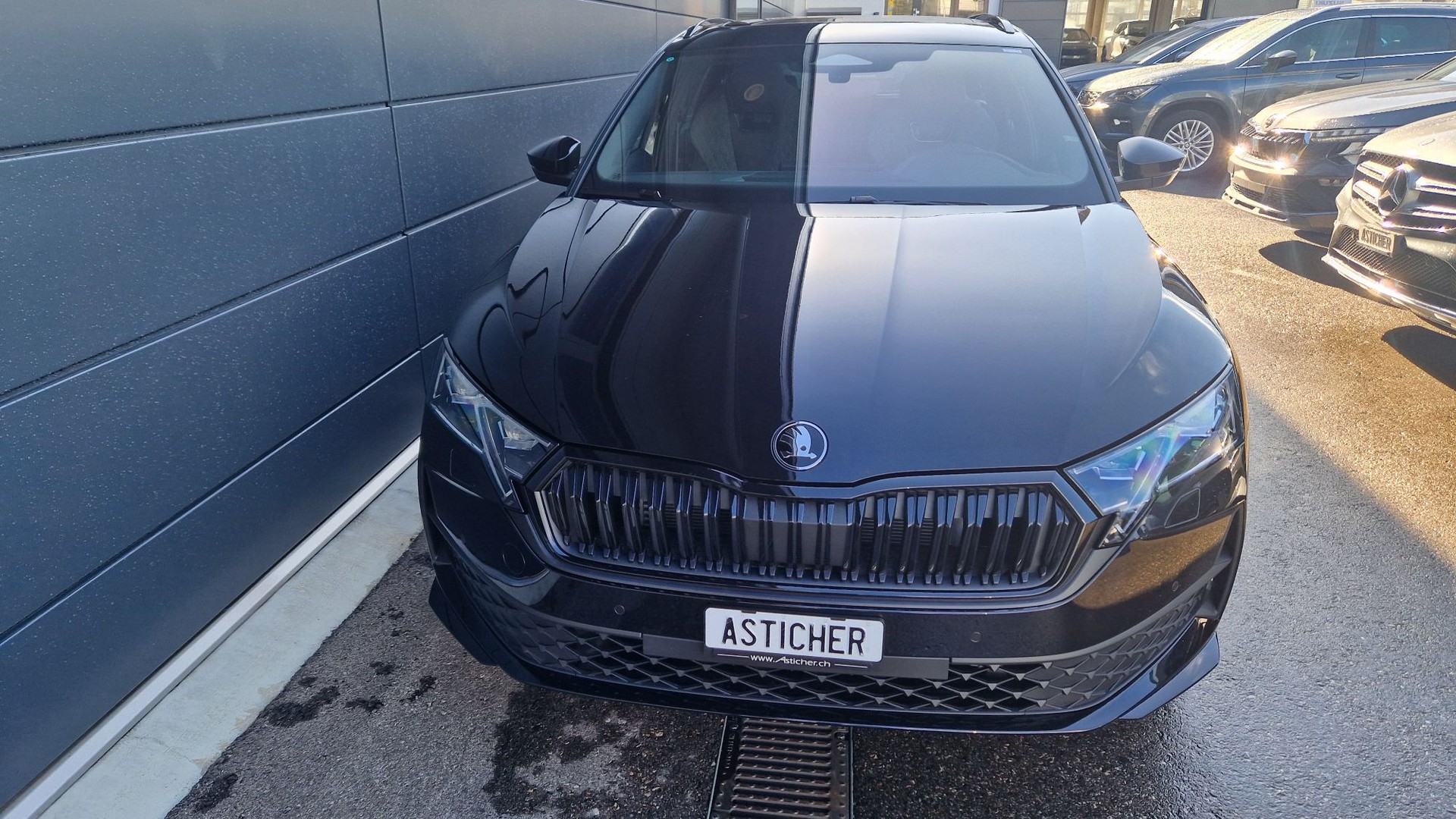 SKODA Octavia Combi 2.0 TSI DSG Sport Line 4x4-image-2