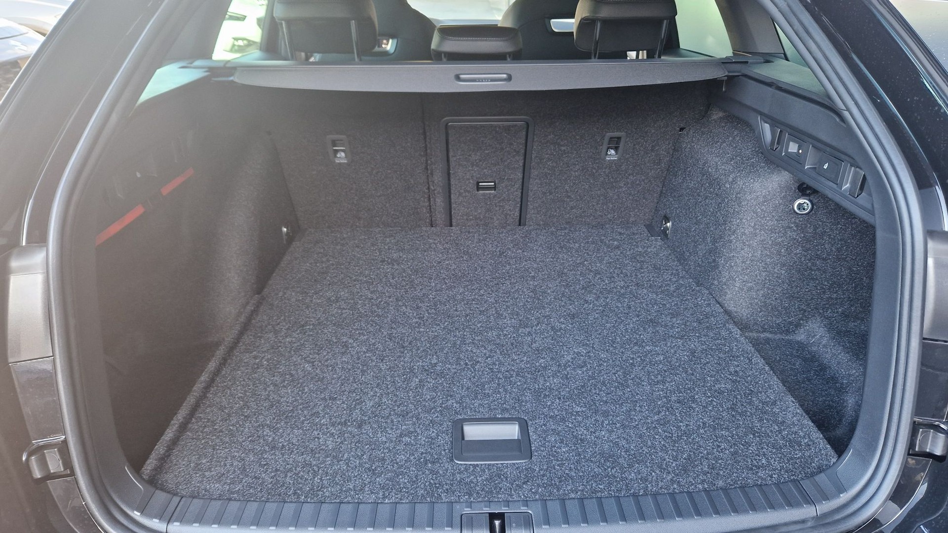 SKODA Octavia Combi 2.0 TSI DSG Sport Line 4x4-image-6