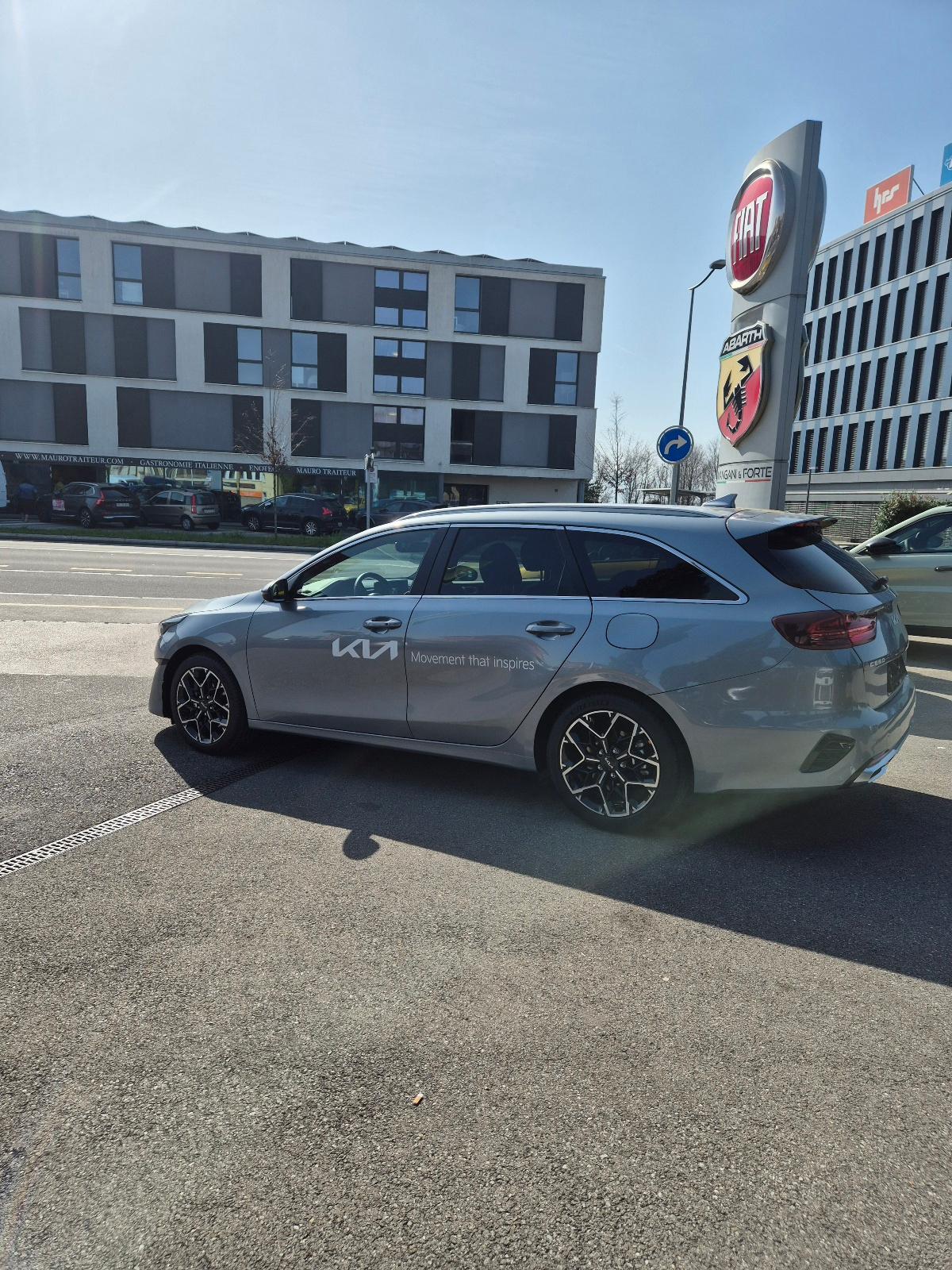 KIA Ceed SW 1.5 T-GDi GT-Line-image-4