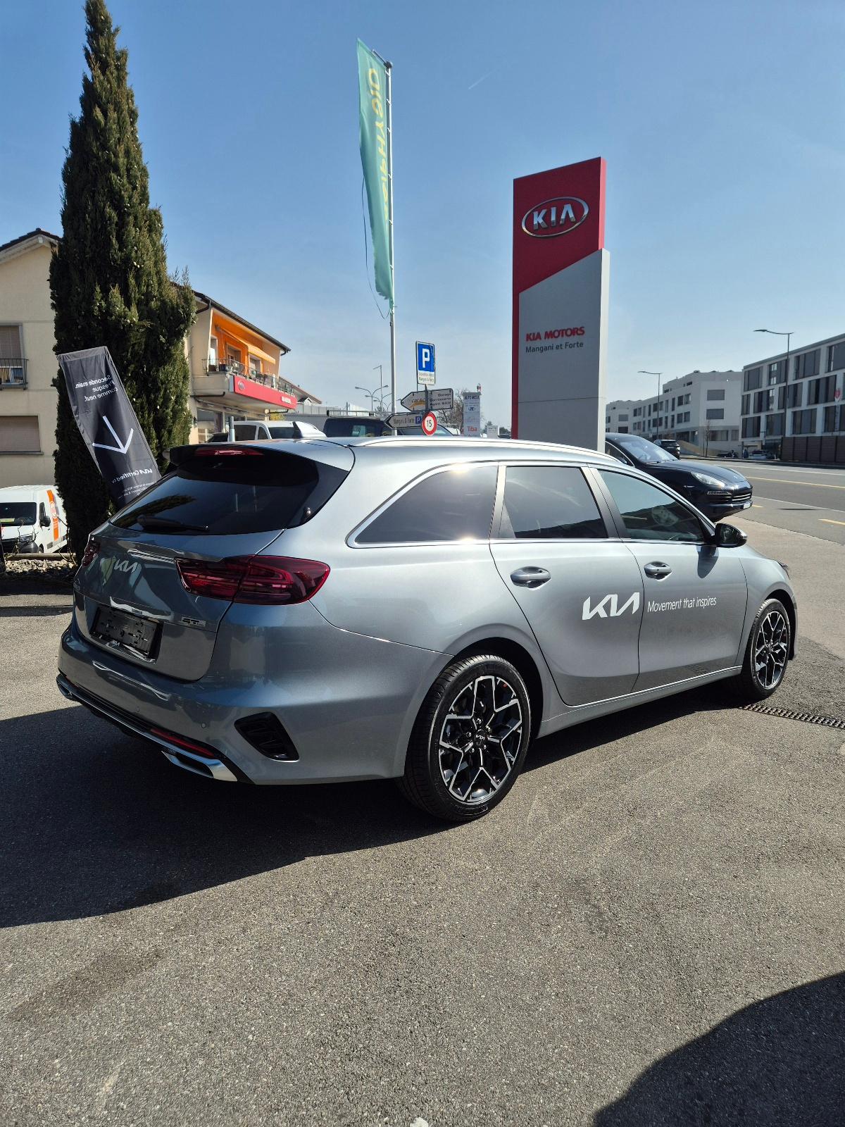 KIA Ceed SW 1.5 T-GDi GT-Line-image-2