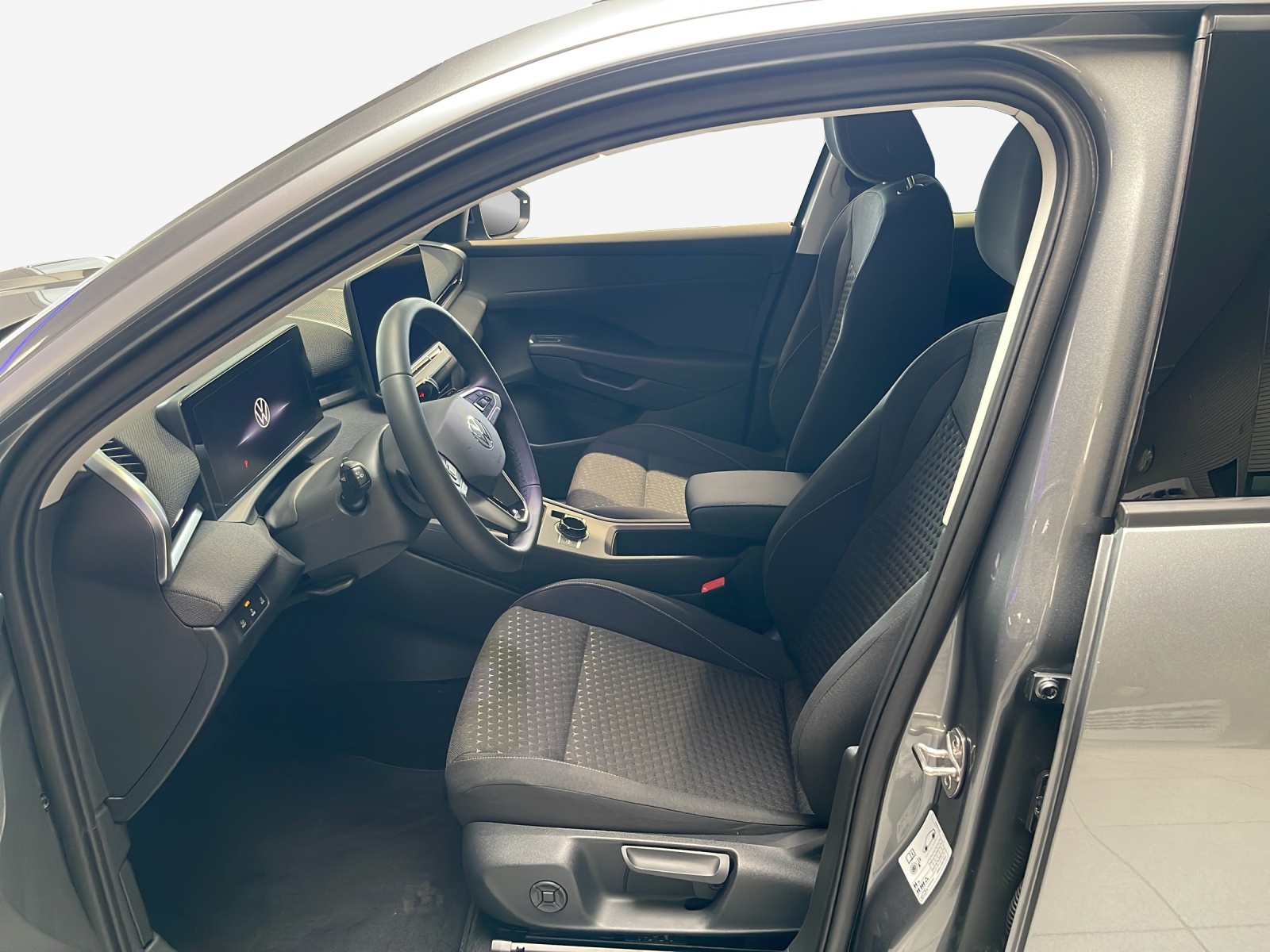 VW T-Roc 1.5 eTSI mHEV Life DSG-image-7